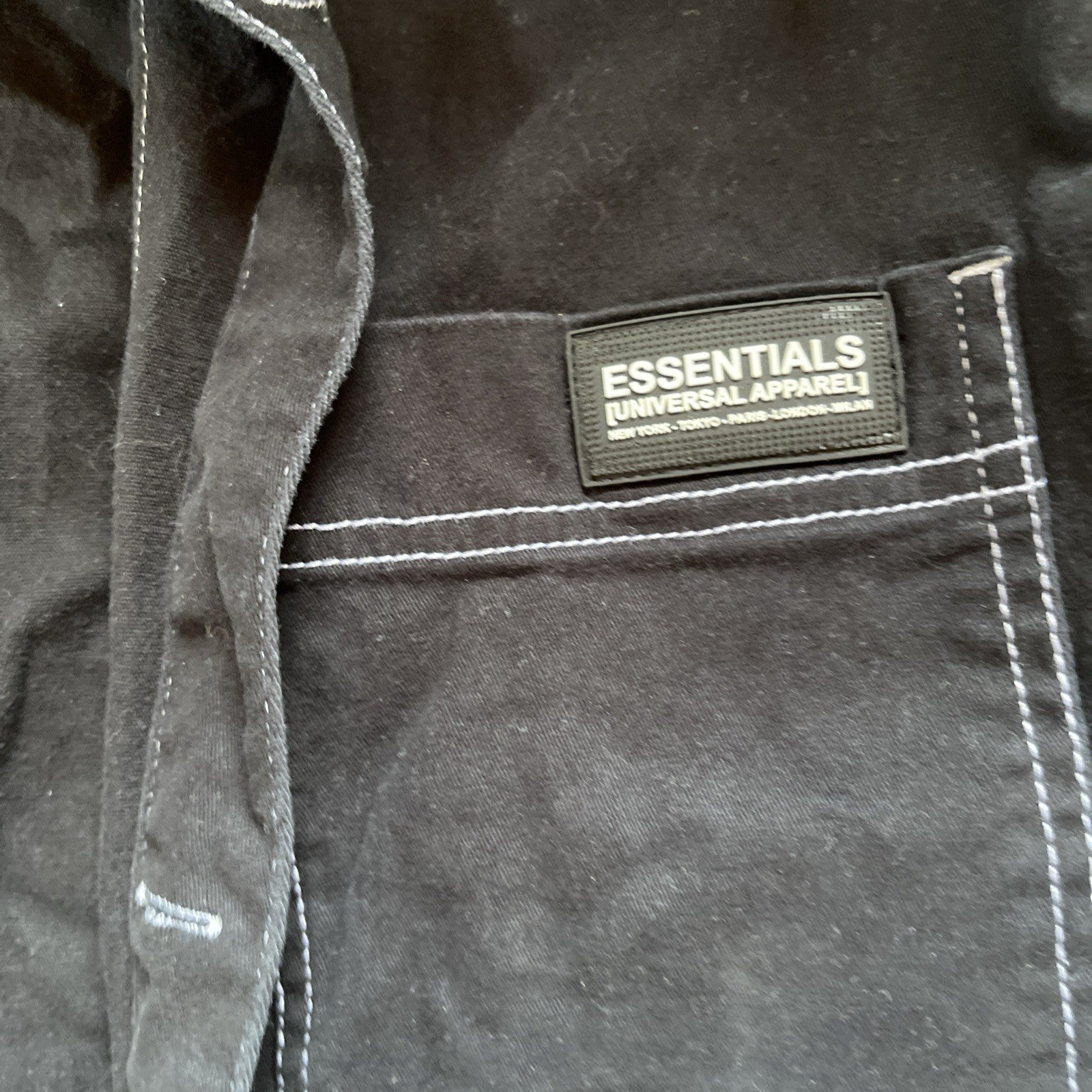 DR Essentials Button Up Large 