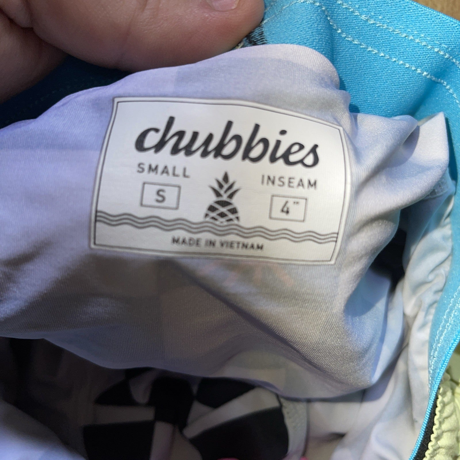 Chubbies Shorts Small 4 Inch Inseam 