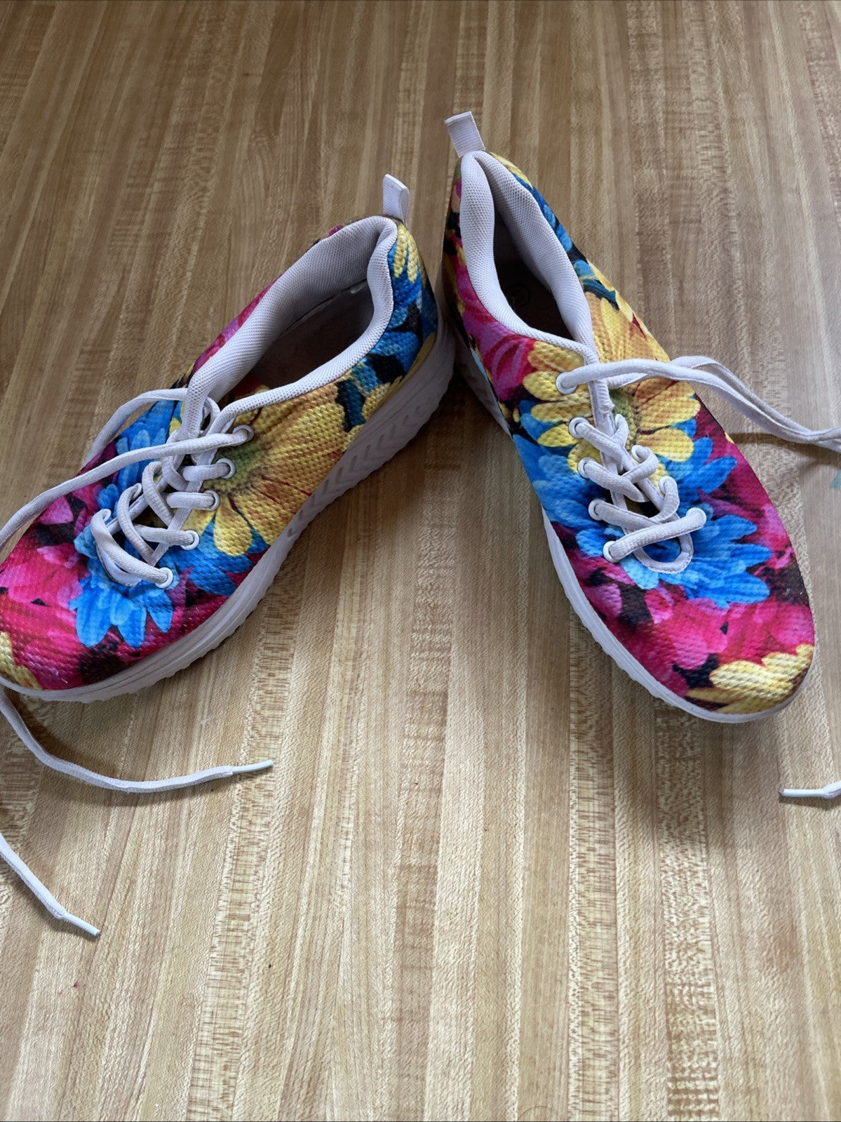 Floral Print Sneakers 10