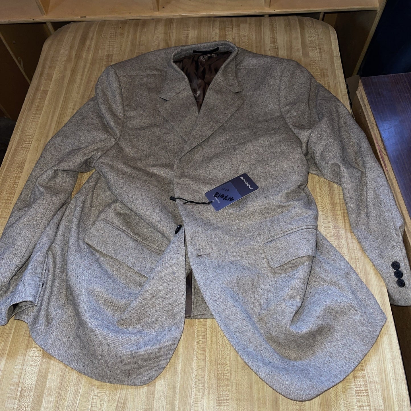 Studio Suits Men’s Suit NWT Pants 38/30 Blazer 46S