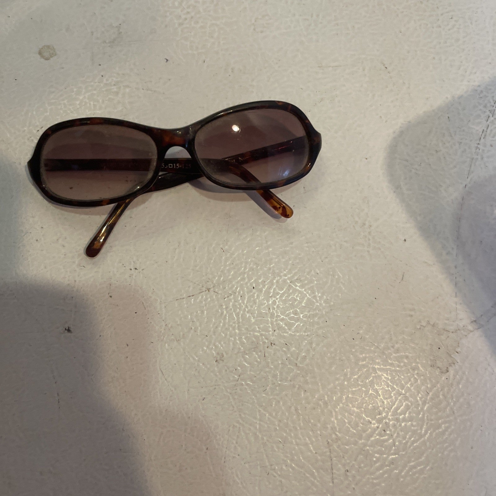 Fossil Marlene Sunglasses Loose Handle 