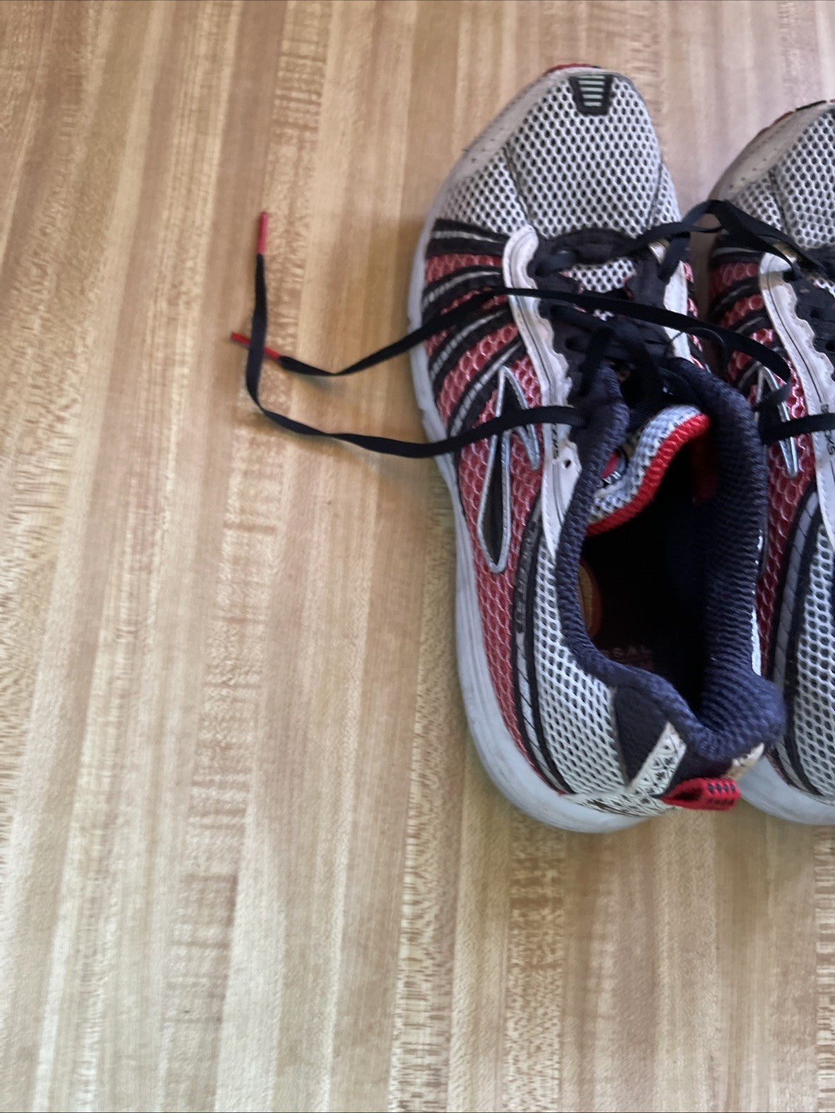 Brooks Racer ST Size 8