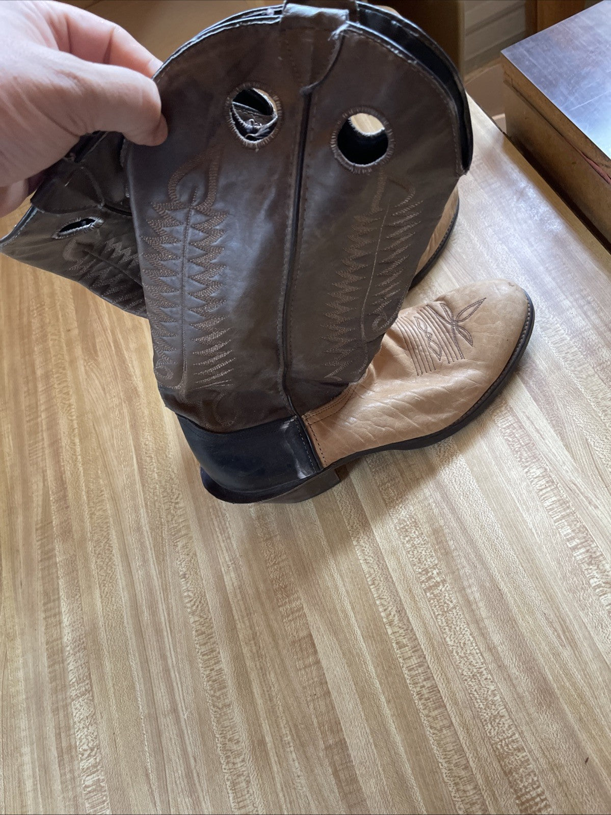 laredo cowboy boots 13 D