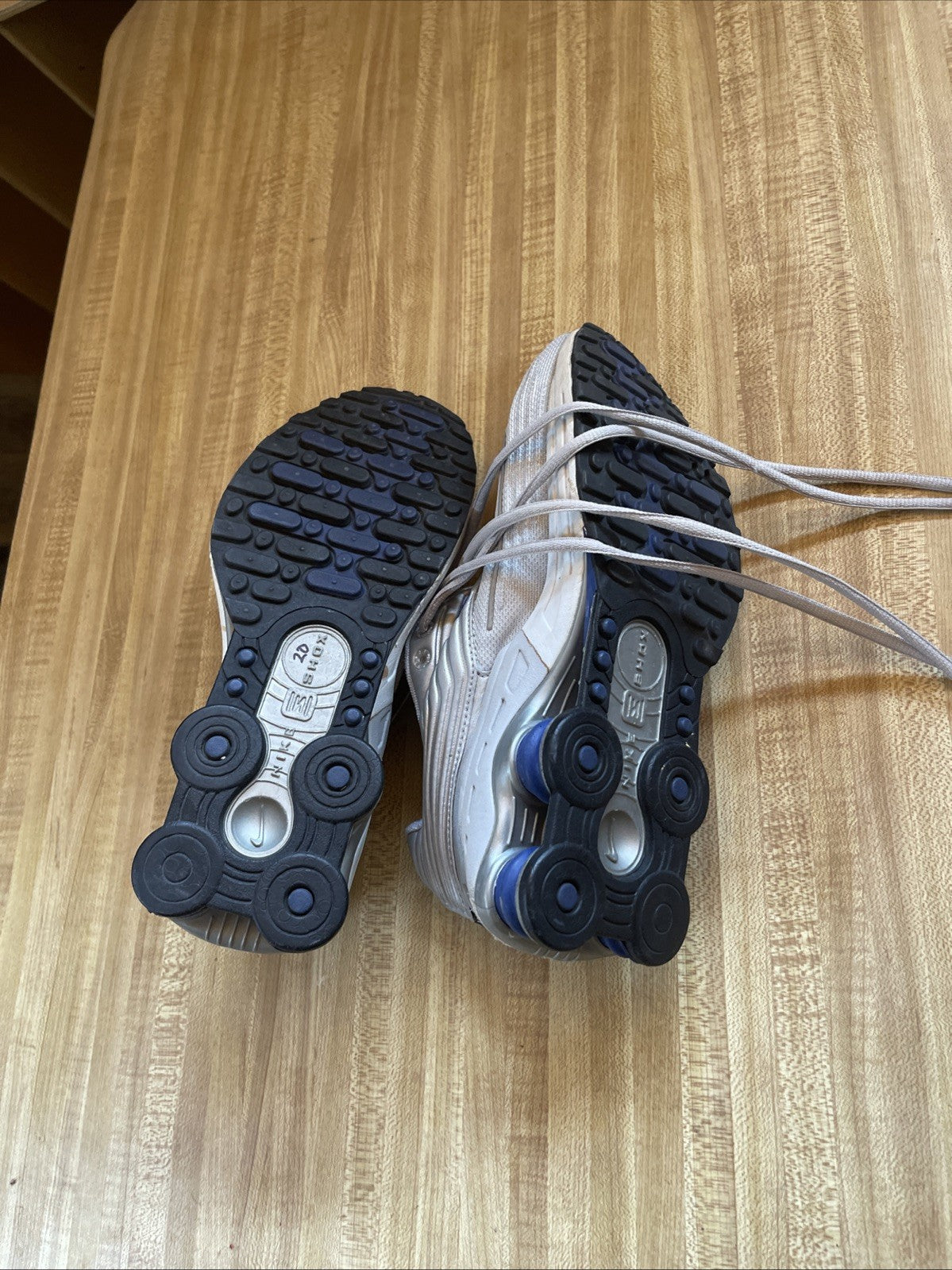 Nike Shox Size 8.5 No Insoles