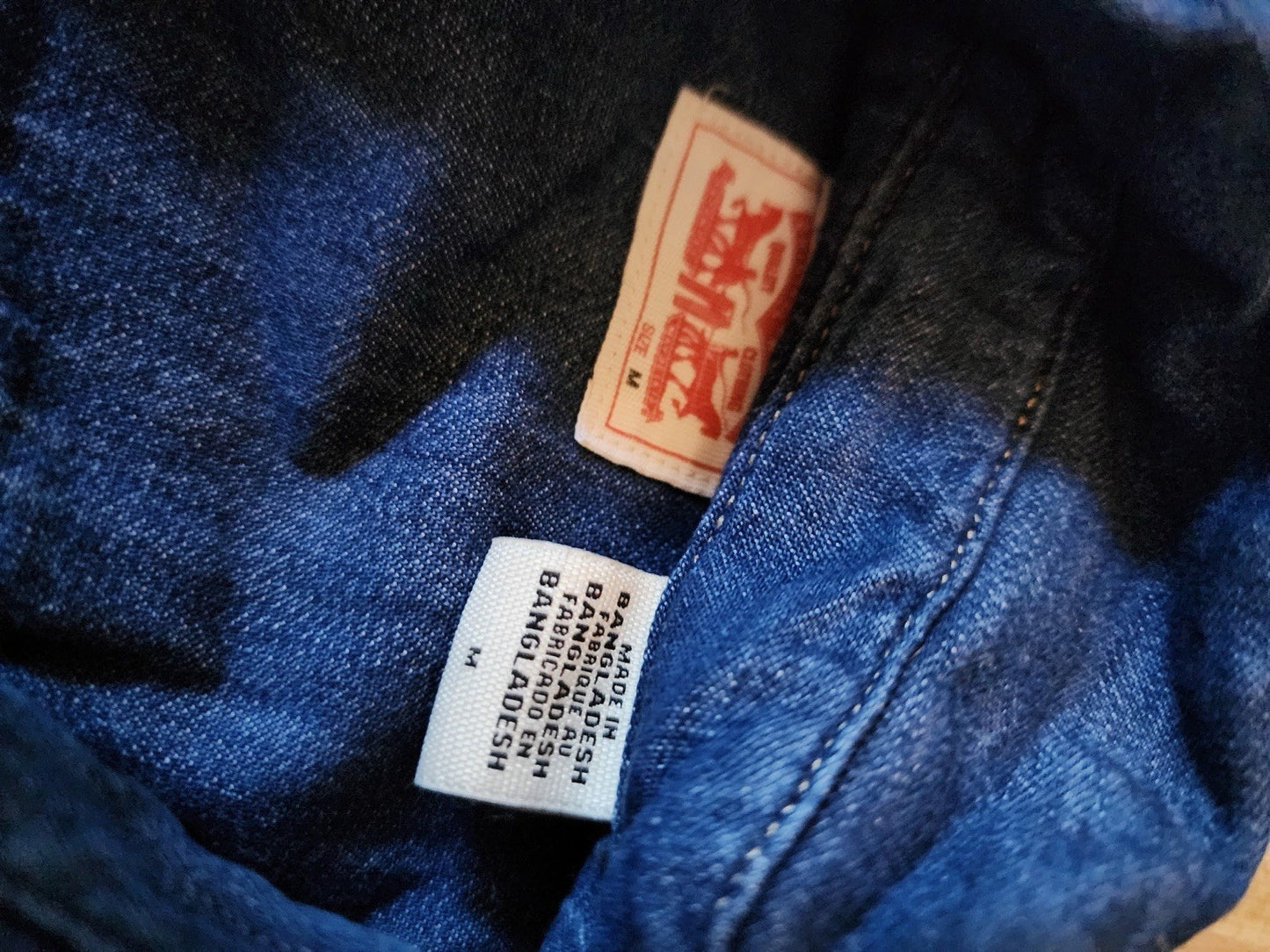 Vintage Levi’s Denim Pearl Snap Medium 