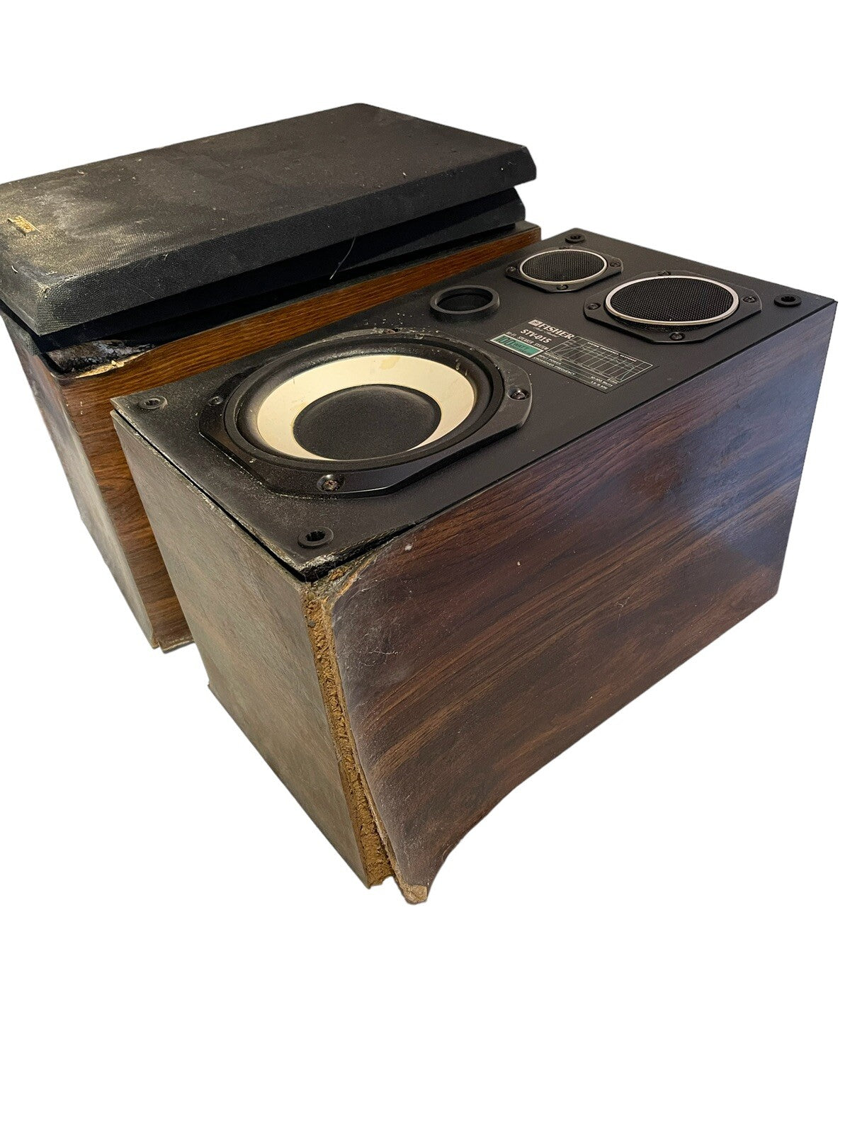 Fisher Stereo With Record Player And Speakers