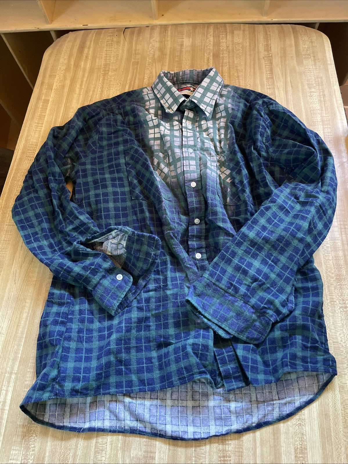 American Edition Flannel Large 