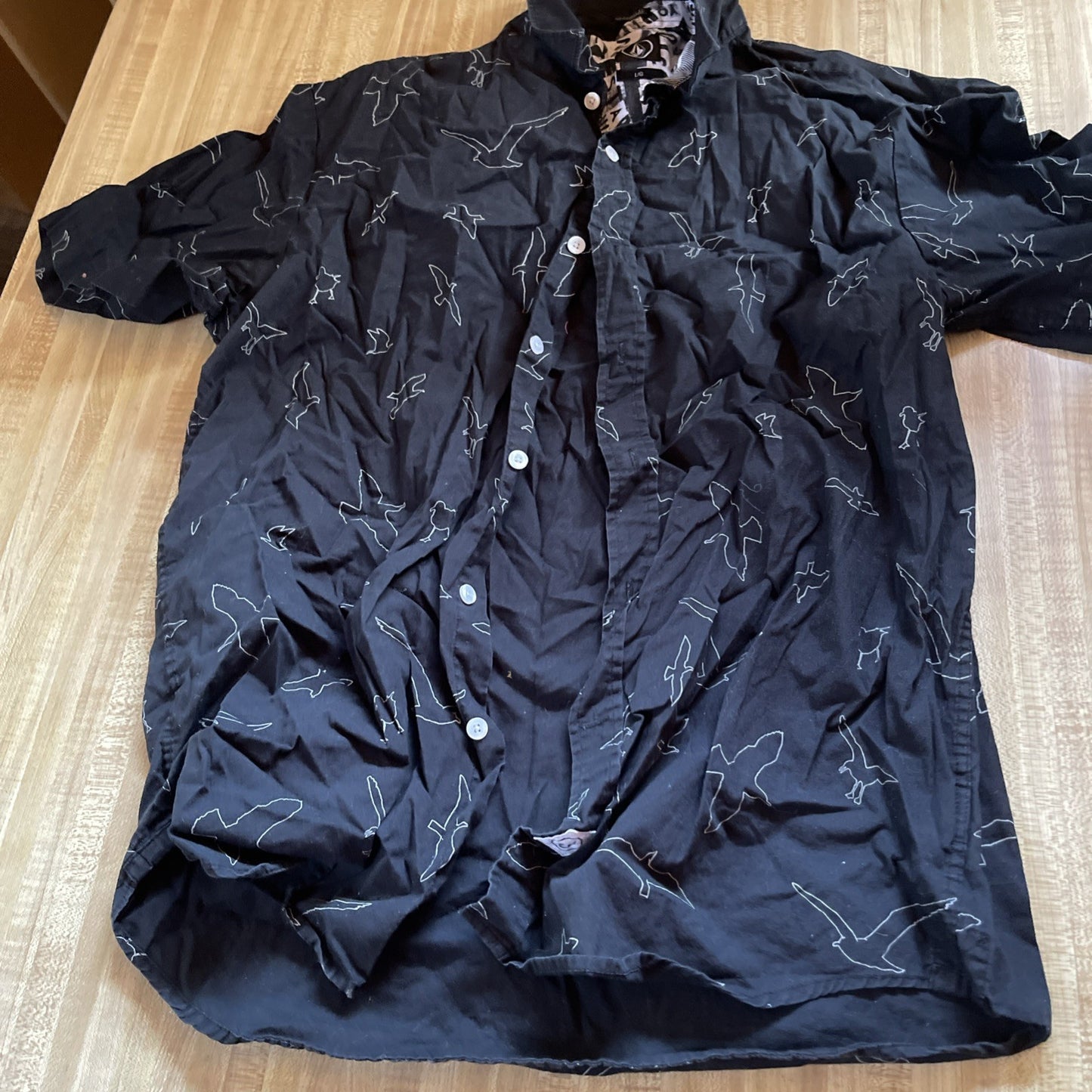 volcom button up shirt large