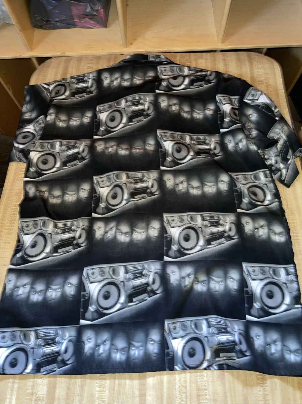 Vintage Rap Hiphop Streetwear Button Up Large Boombox