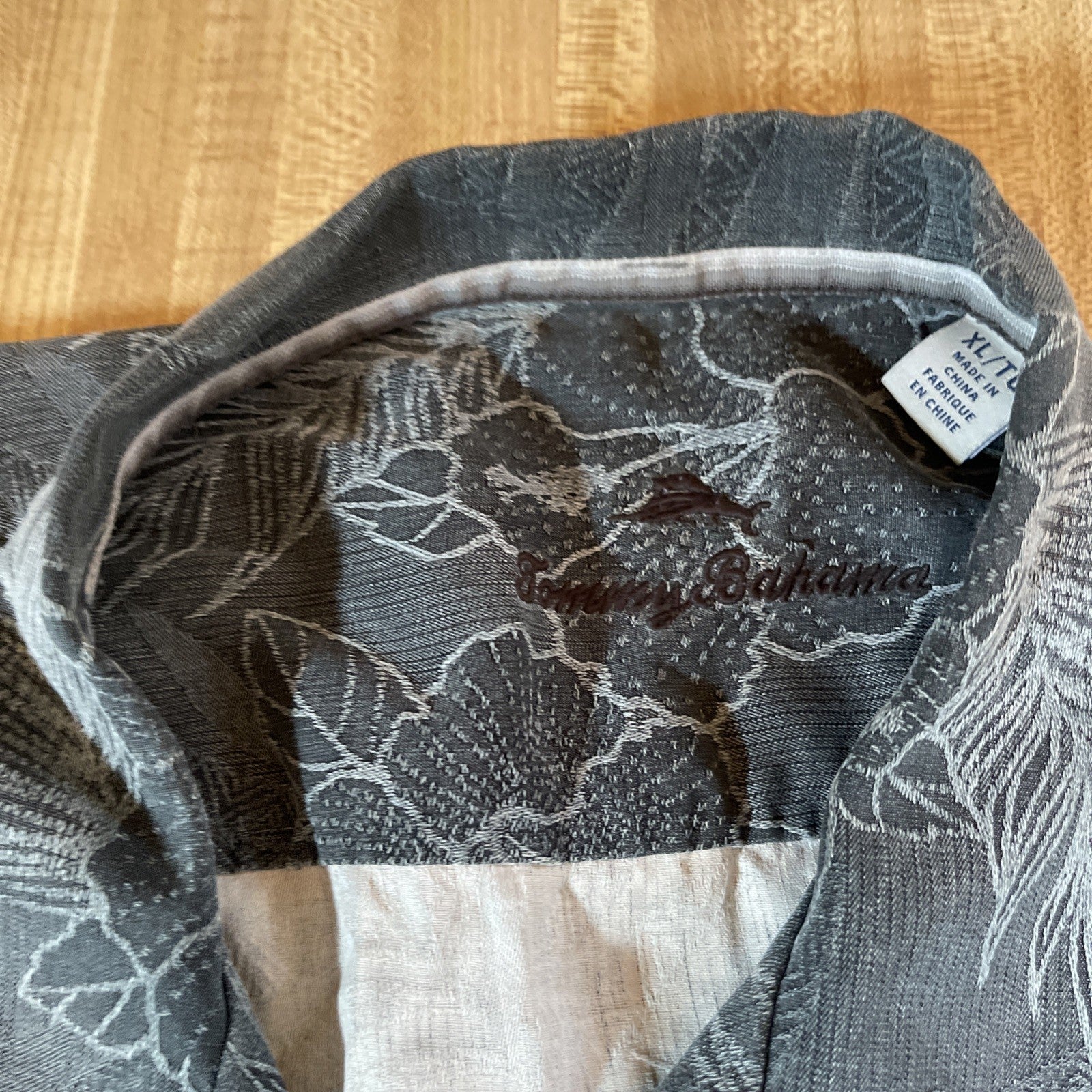 Tommy Bahama Silk Shirt XL