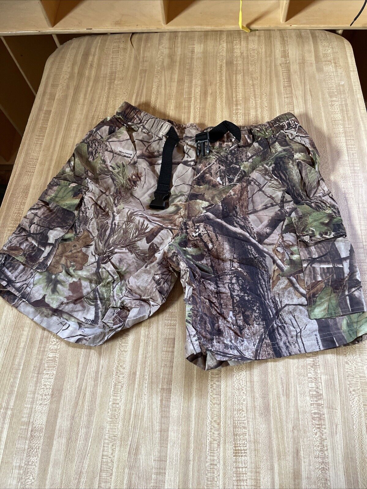 Redhead Camo Cargo Shorts Large 