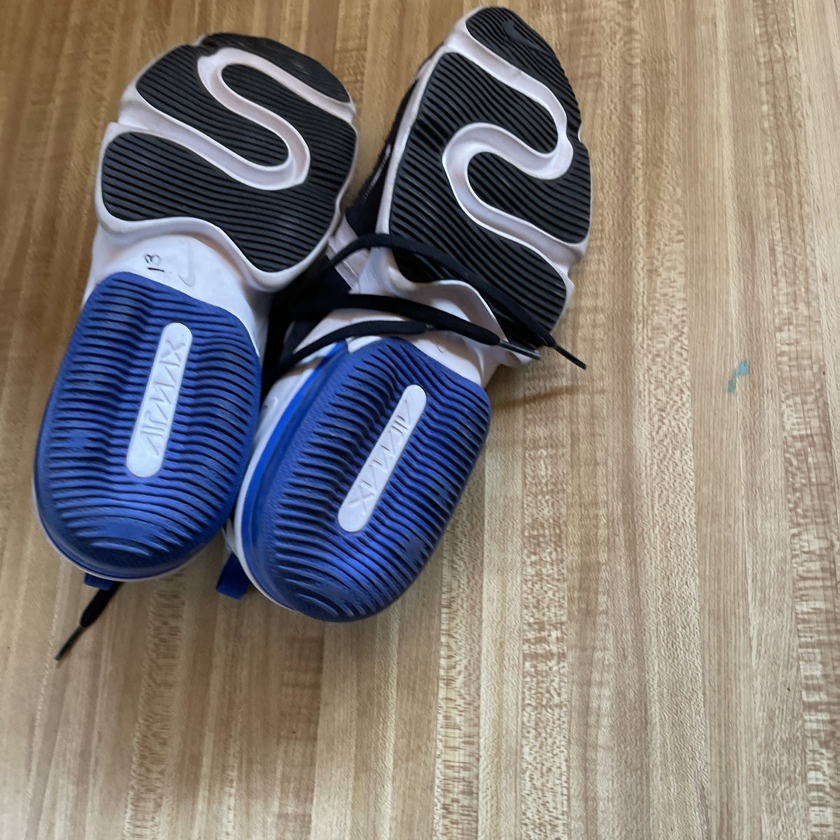 Nike Air Max Infinity Size 10.5