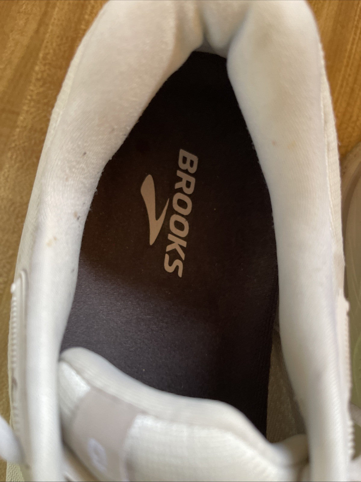 Brooks Ghost Max Size 14
