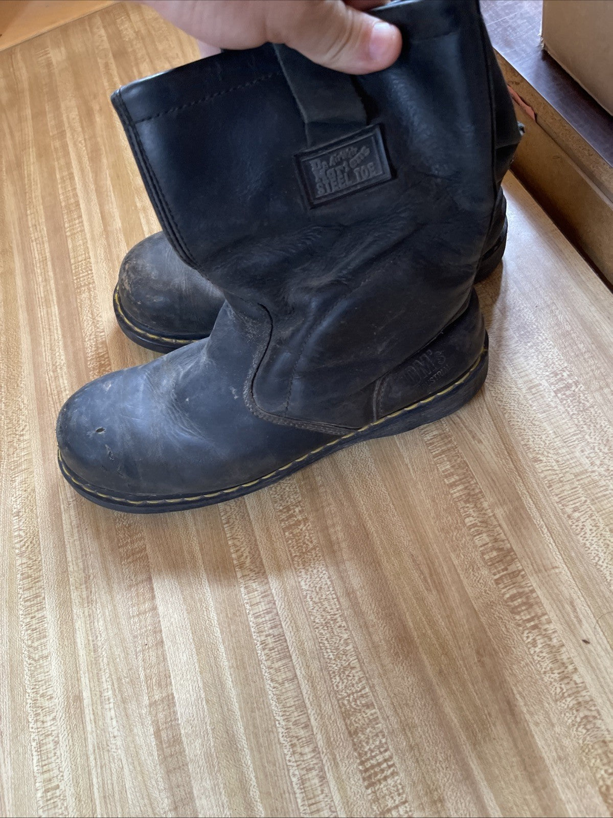 dr martens steel toe Slip On Work boots 12