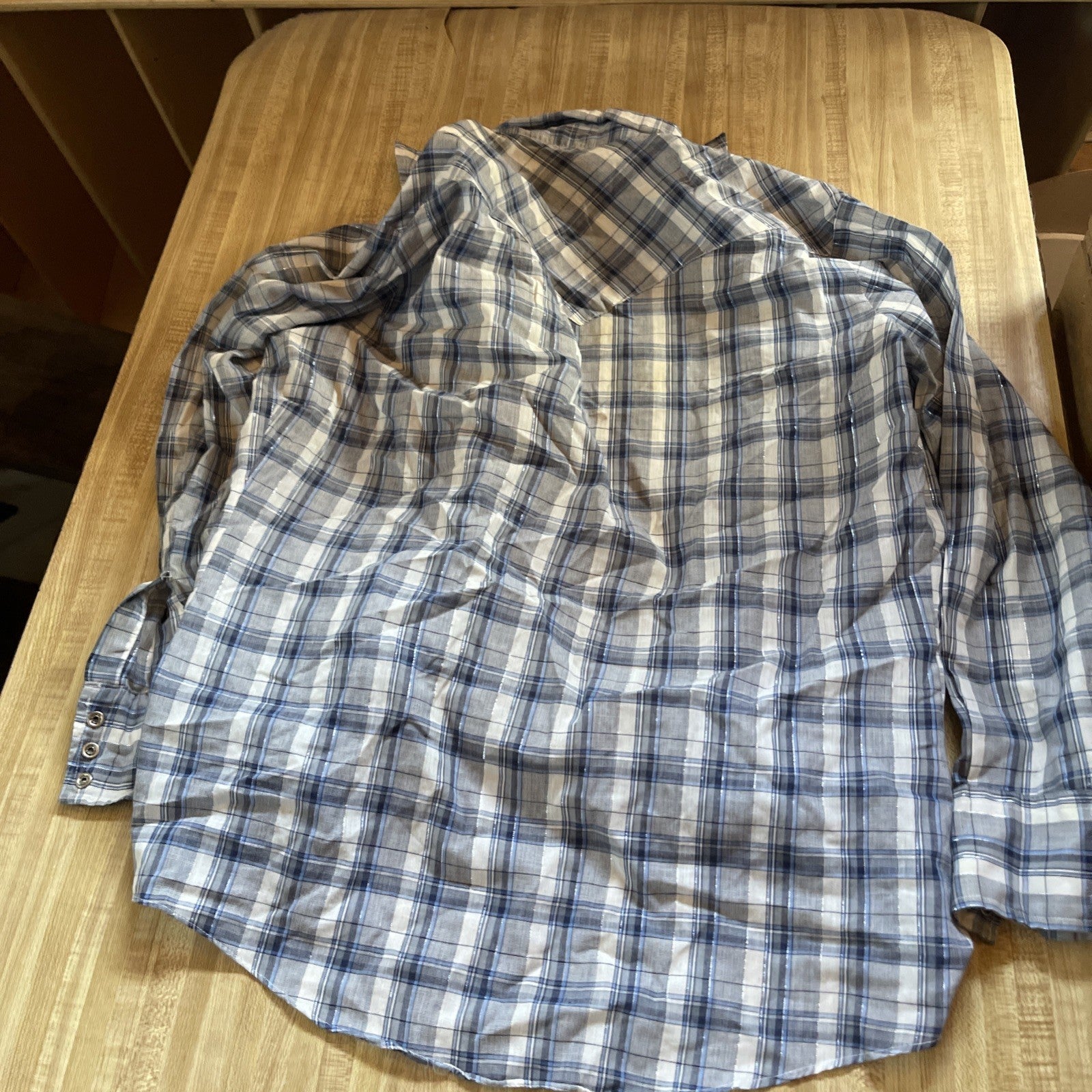 ely plains pearl snap shirt Large 