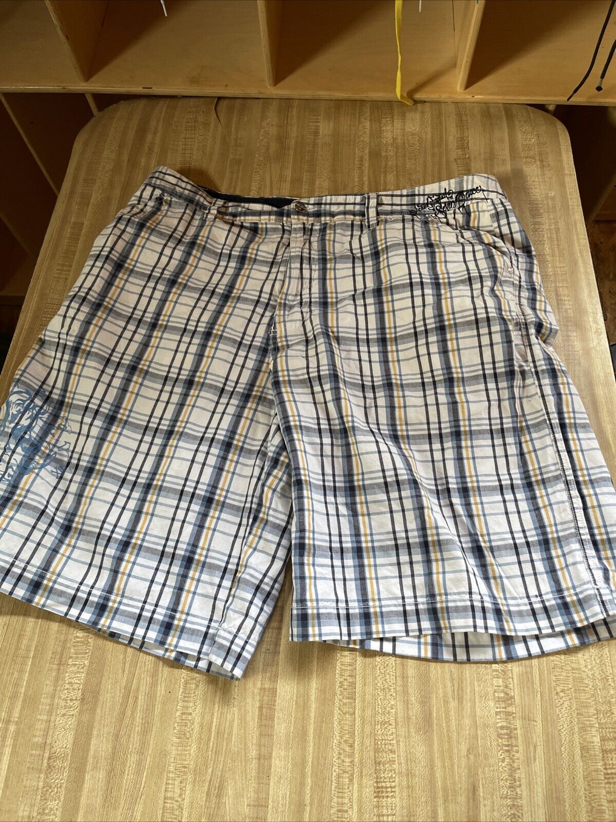 Ecko Unltd Actual Factual Shorts 42