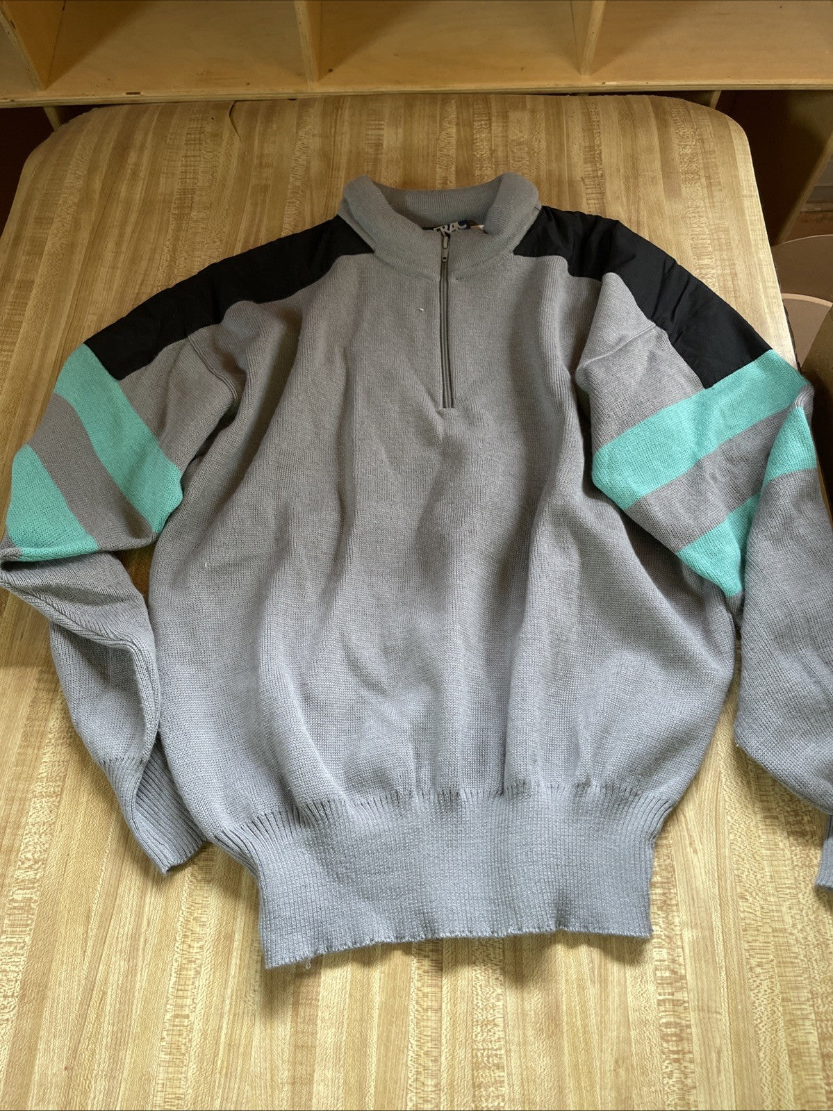 Serac Sweater Medium 