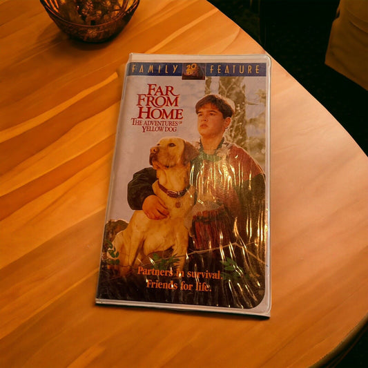 Far From Home Adventures of Yellow Dog ©1994 Clamshell