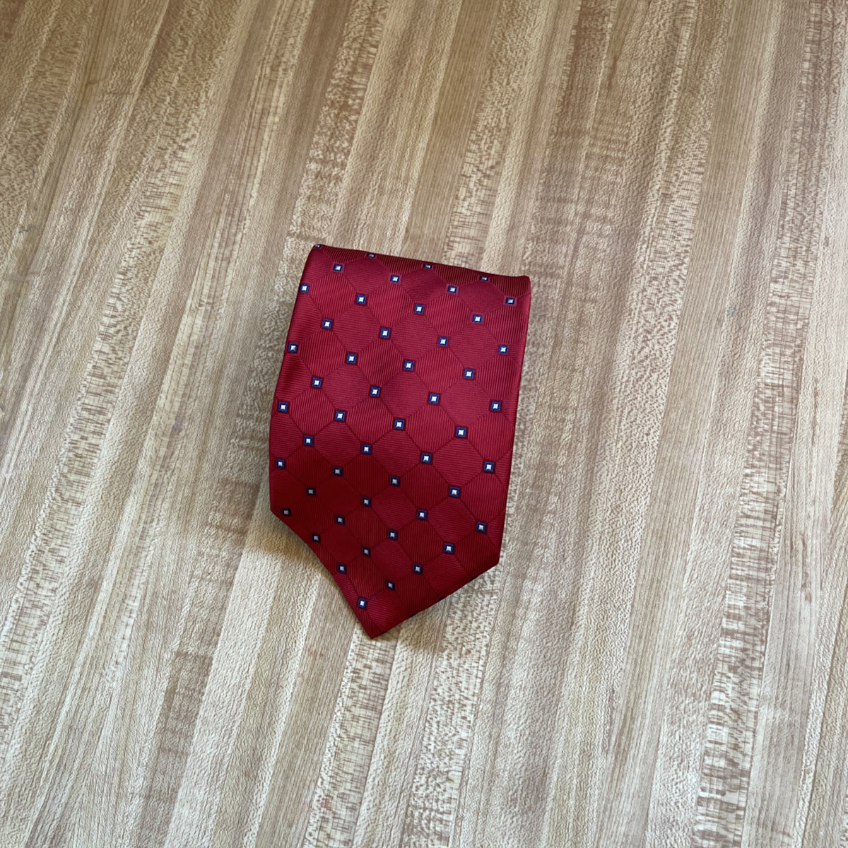 Roundtree And Yorke Silk Tie