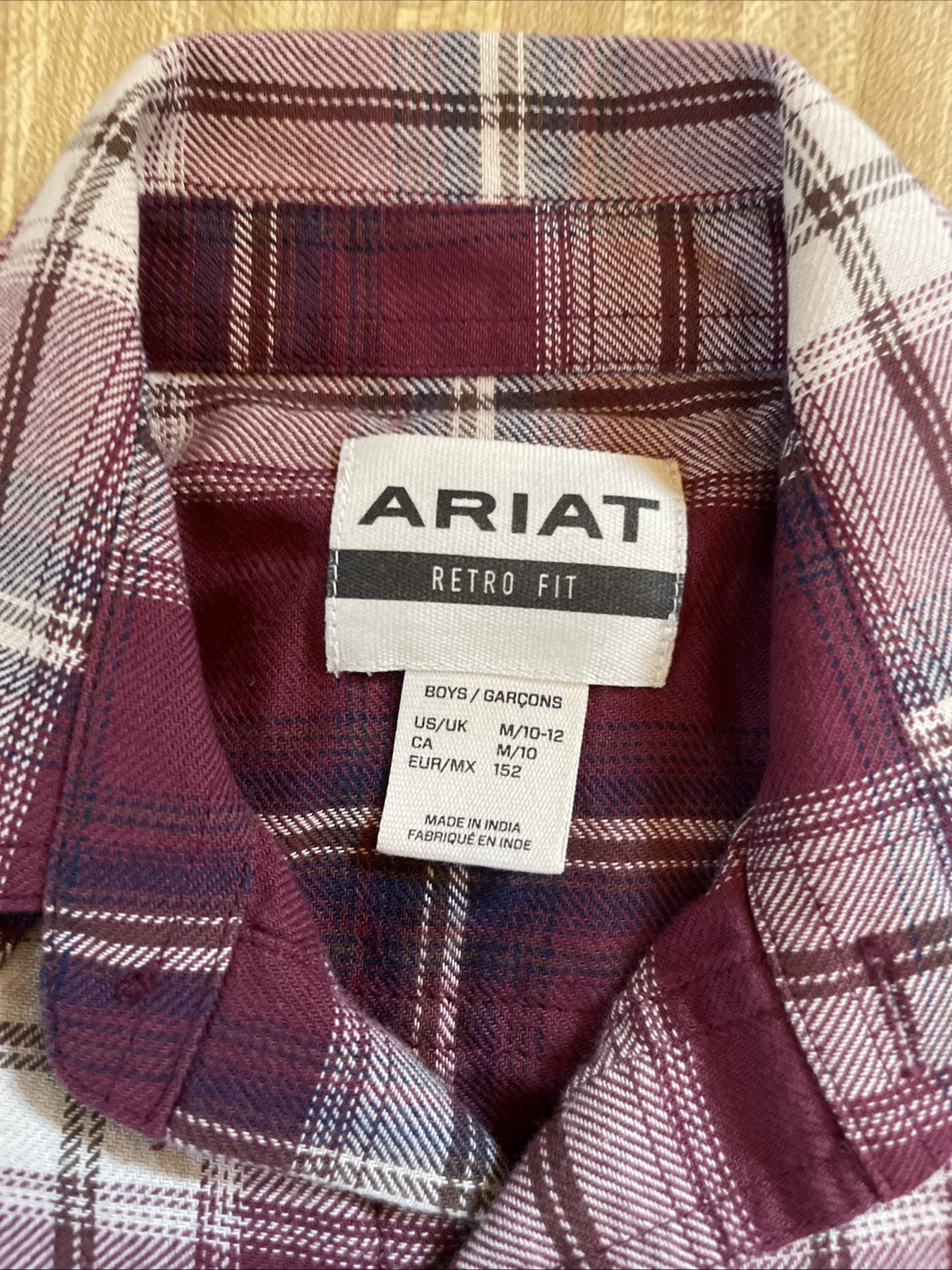Ariat Retro Fit Boys Pearl Snap Medium 
