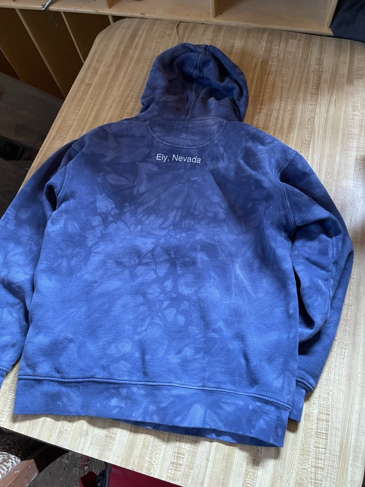 The Mountain Hoodie Small Ely Nevada