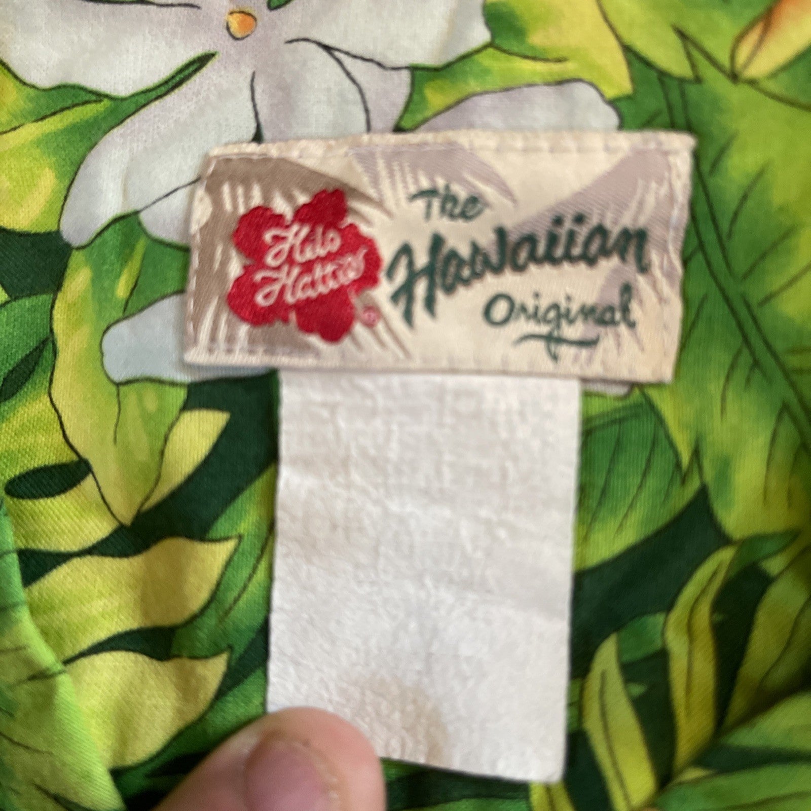 vintage hilo hattie hawaiian shirt