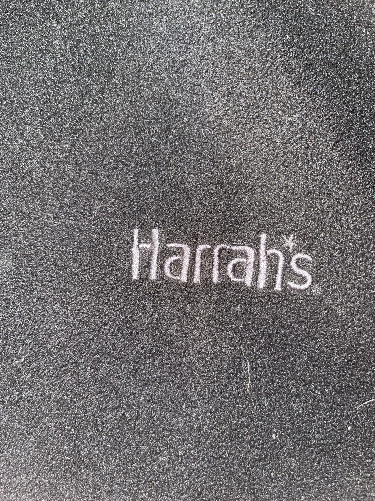 Harrah’s Casino Full Zip 2XL Broken Zipper