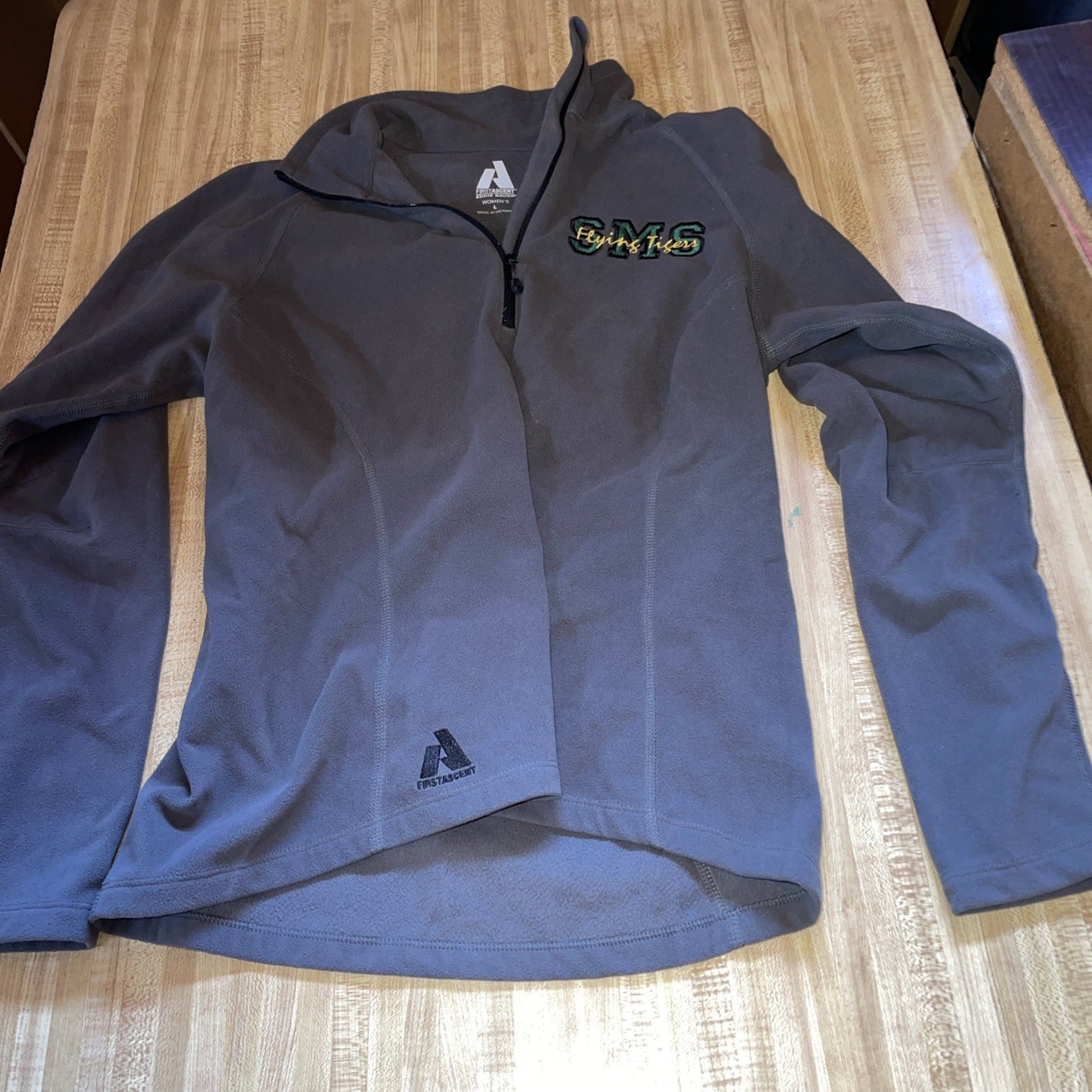Eddie Bauer First Ascent Women’s Quarter Zip Large SMS Flying Tigers 