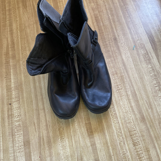 teva boots women size 9