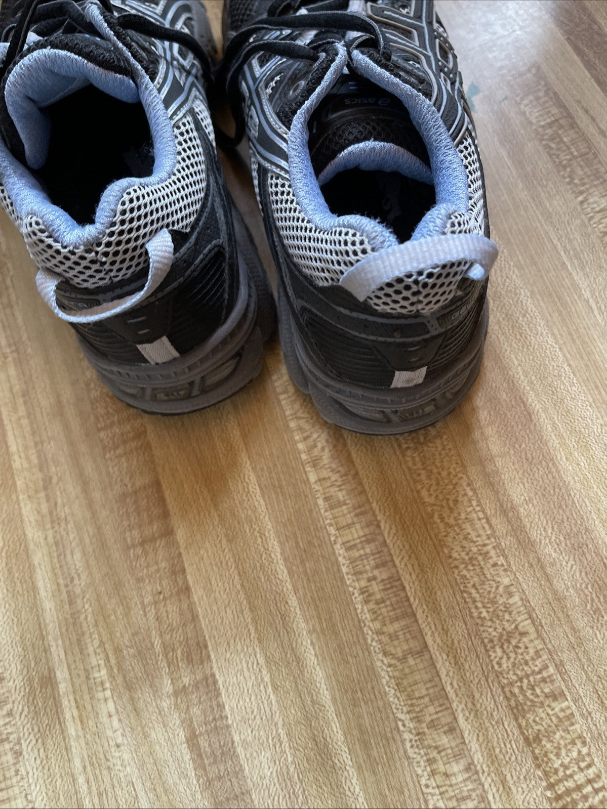 ASICS Gel Kahana Size 6.5