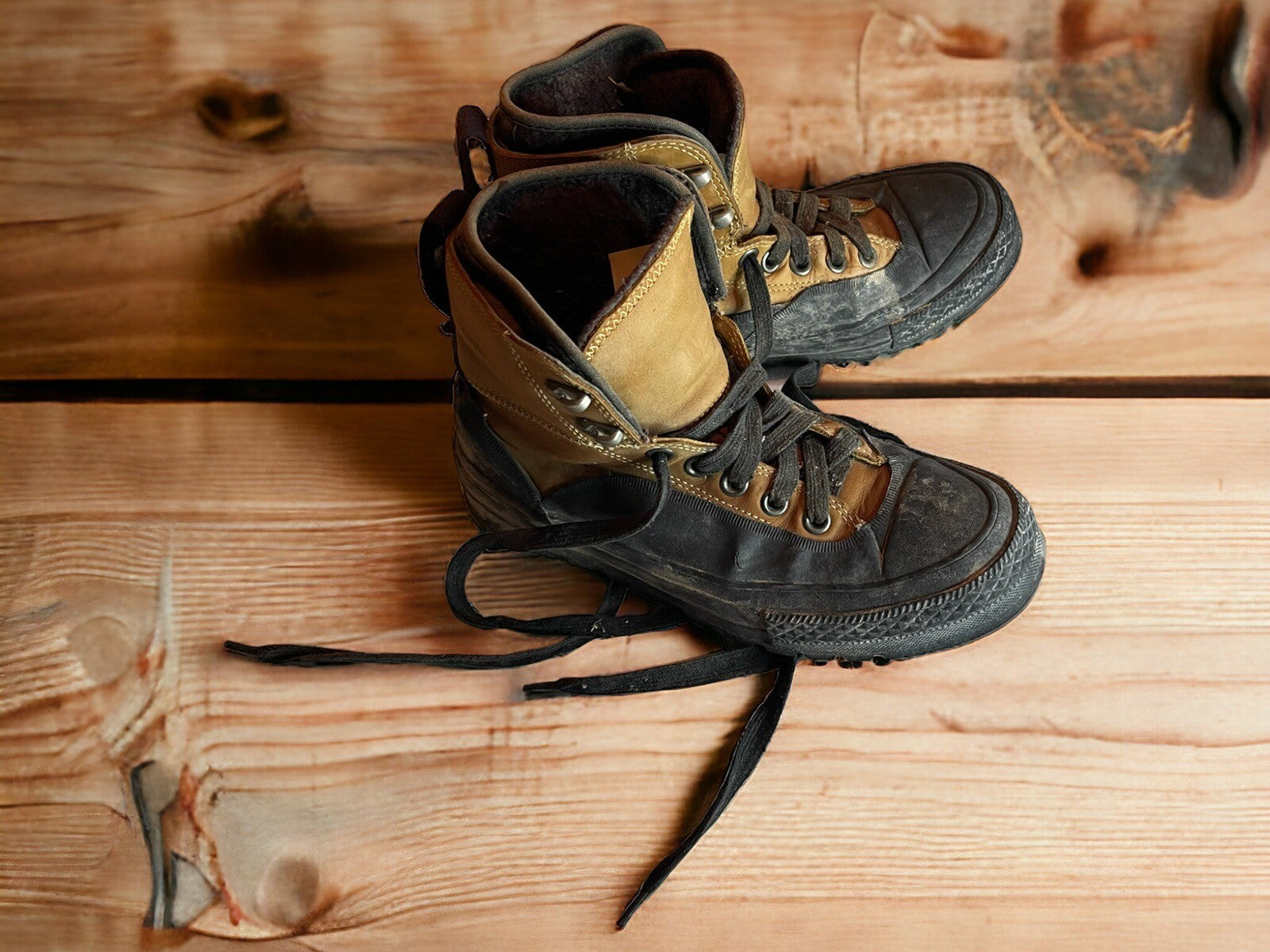 Converse All Star Duck Boots Size 7