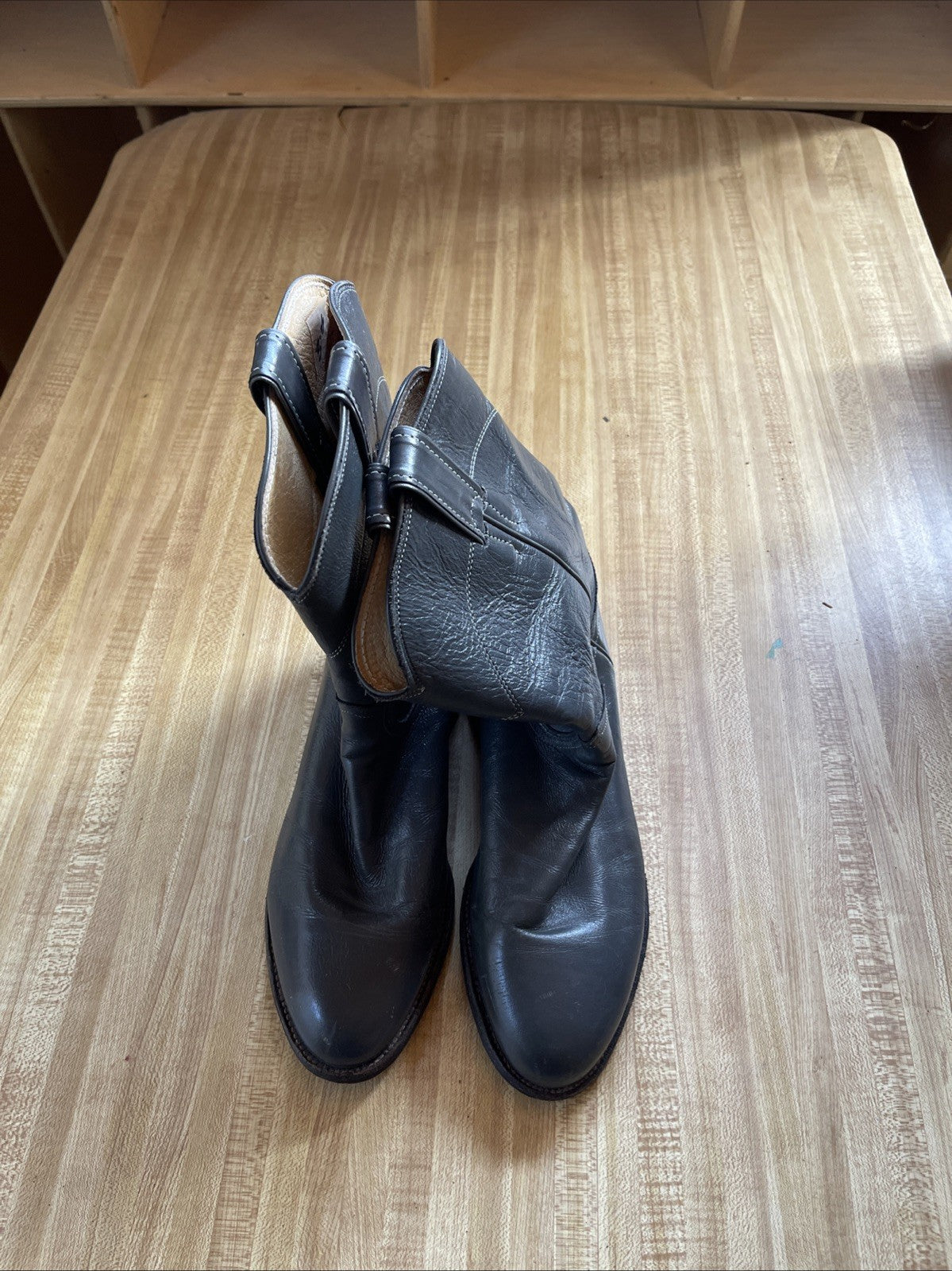 Justin Cowboy Boots 7.5 D