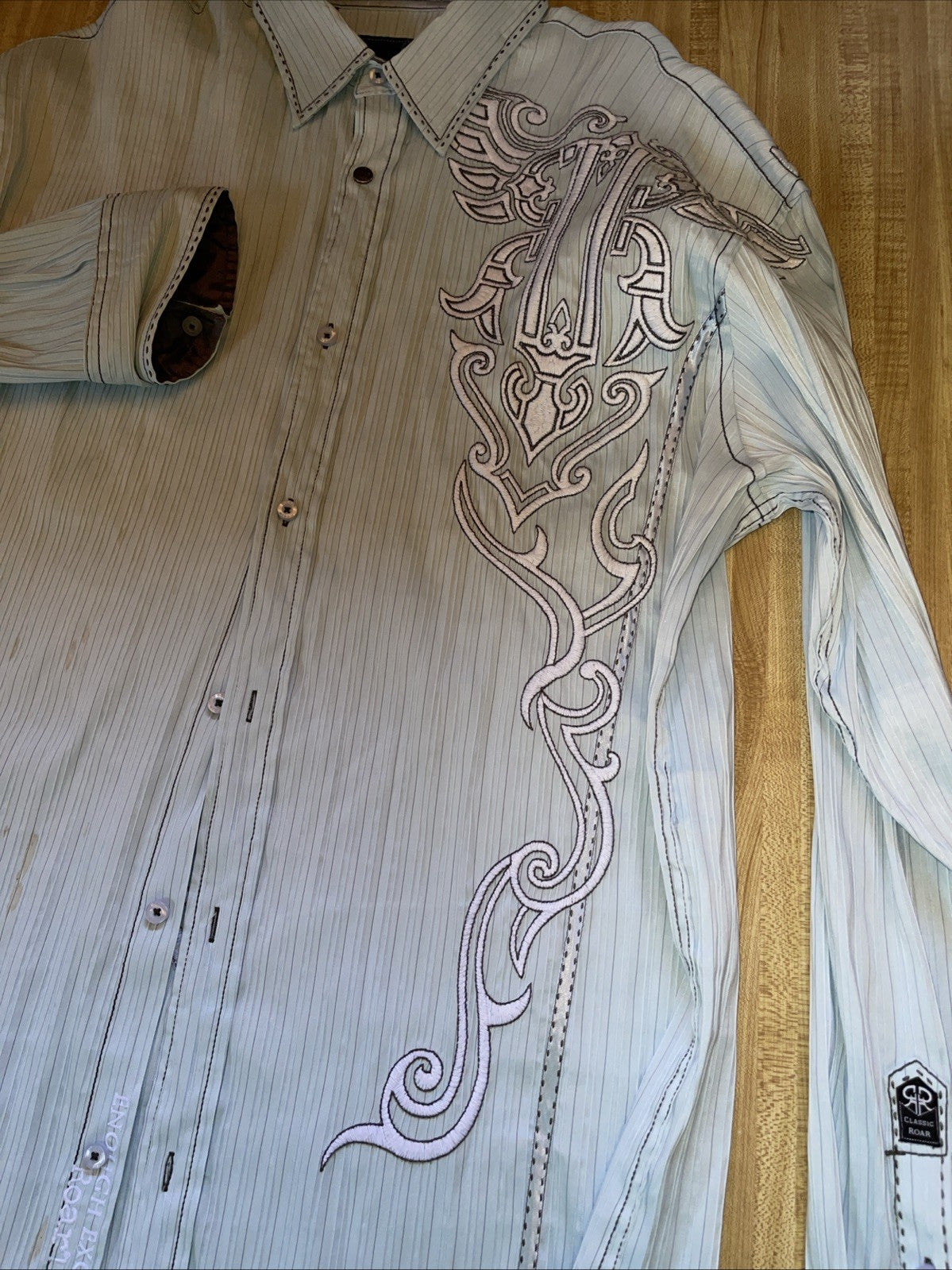 Roar Classic Embroidered Button Up Shirt XXL 