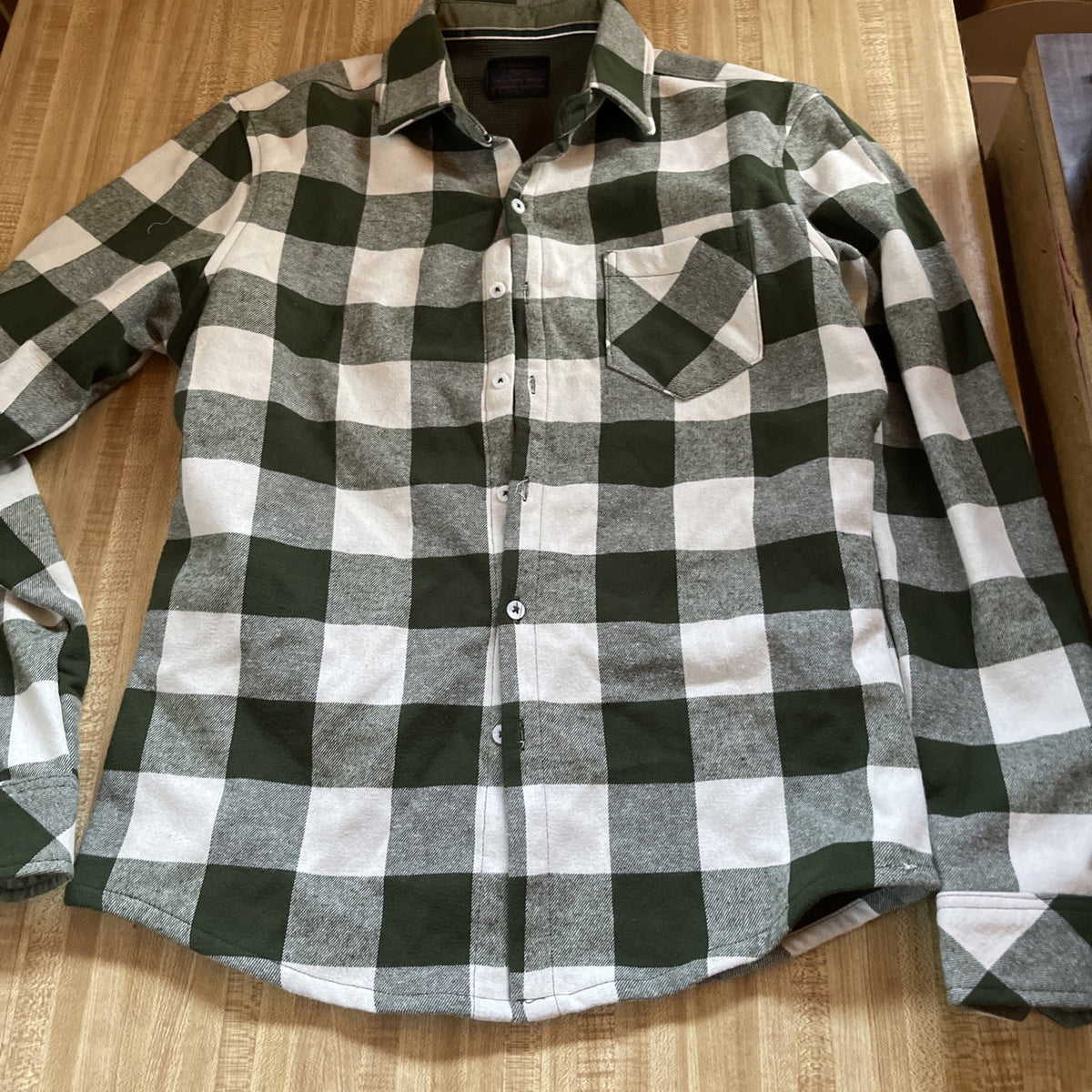 Nomad Flannel Small 