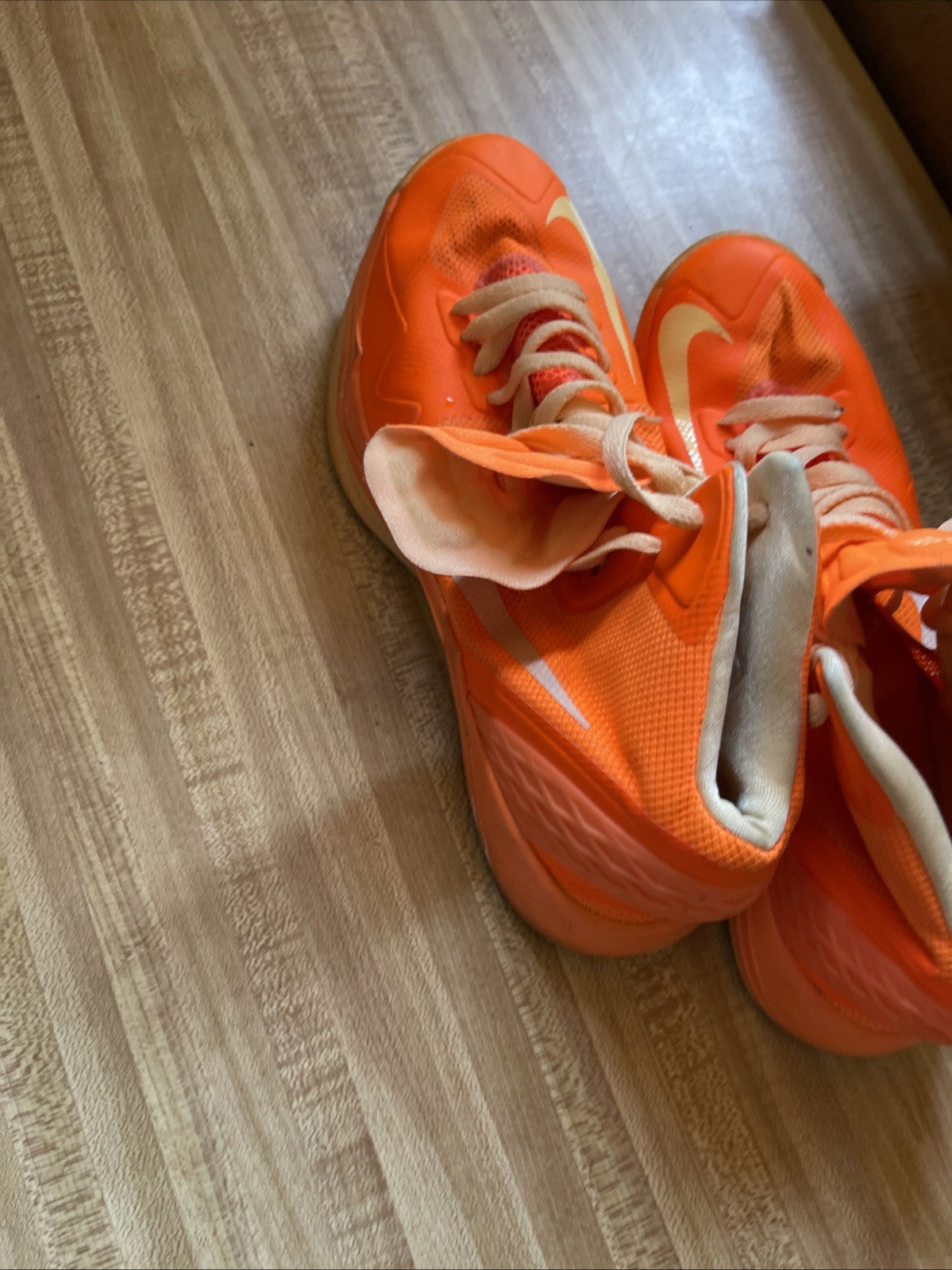 nike zoom hyperdisruptor Size 9.5
