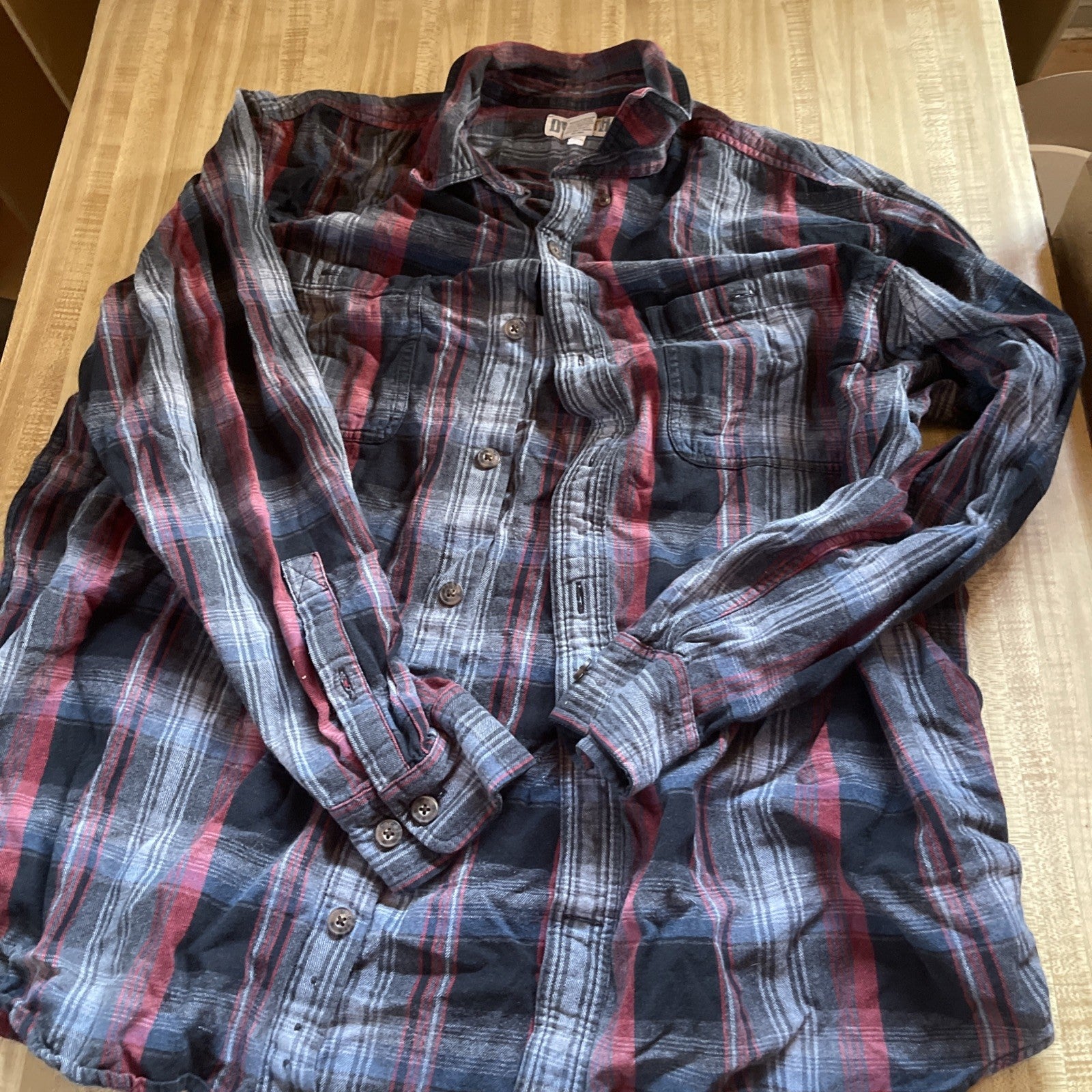 duluth trading flannel shirt XL