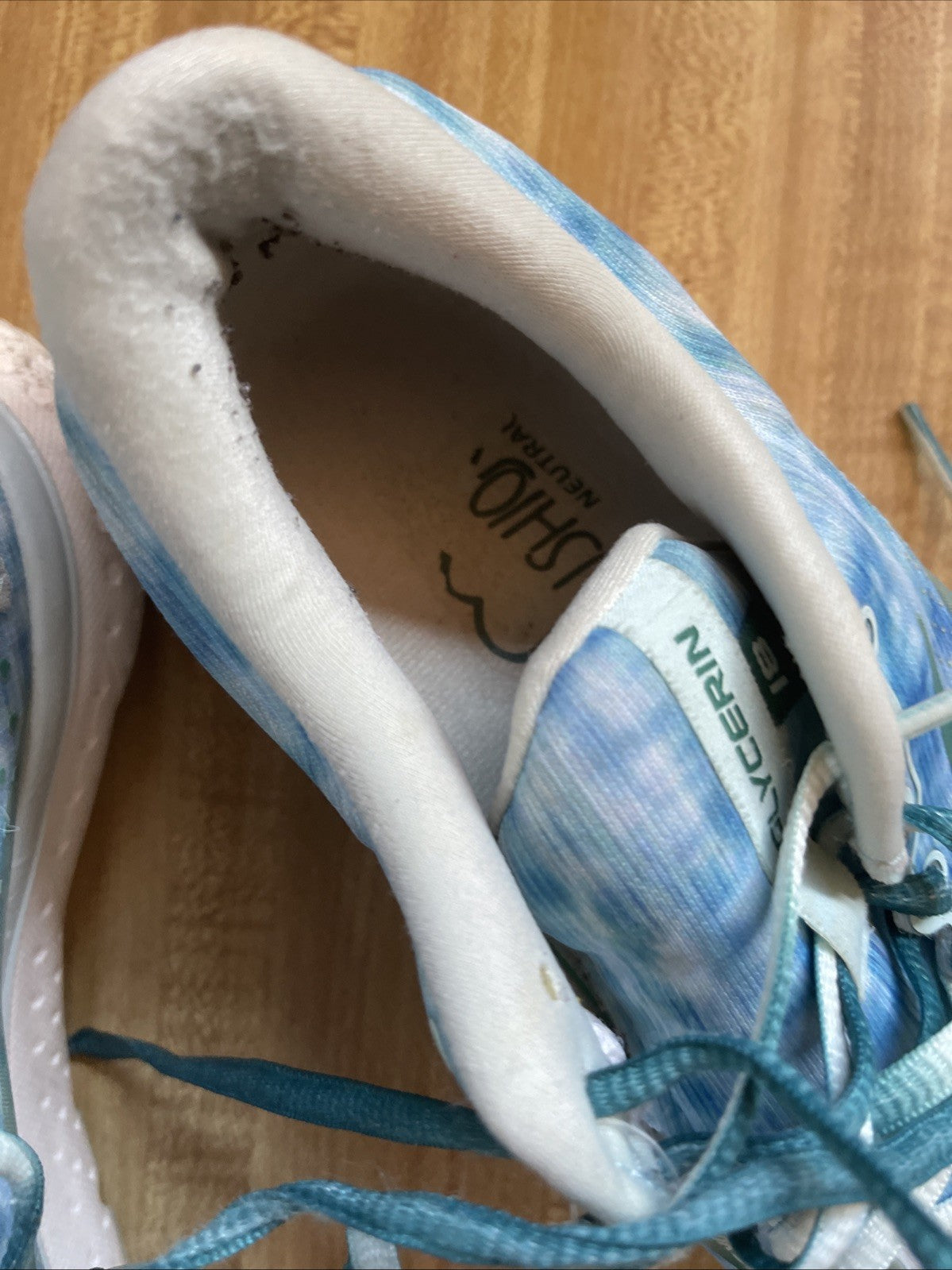 Brooks Glycerin 18 Size 8 Medium B