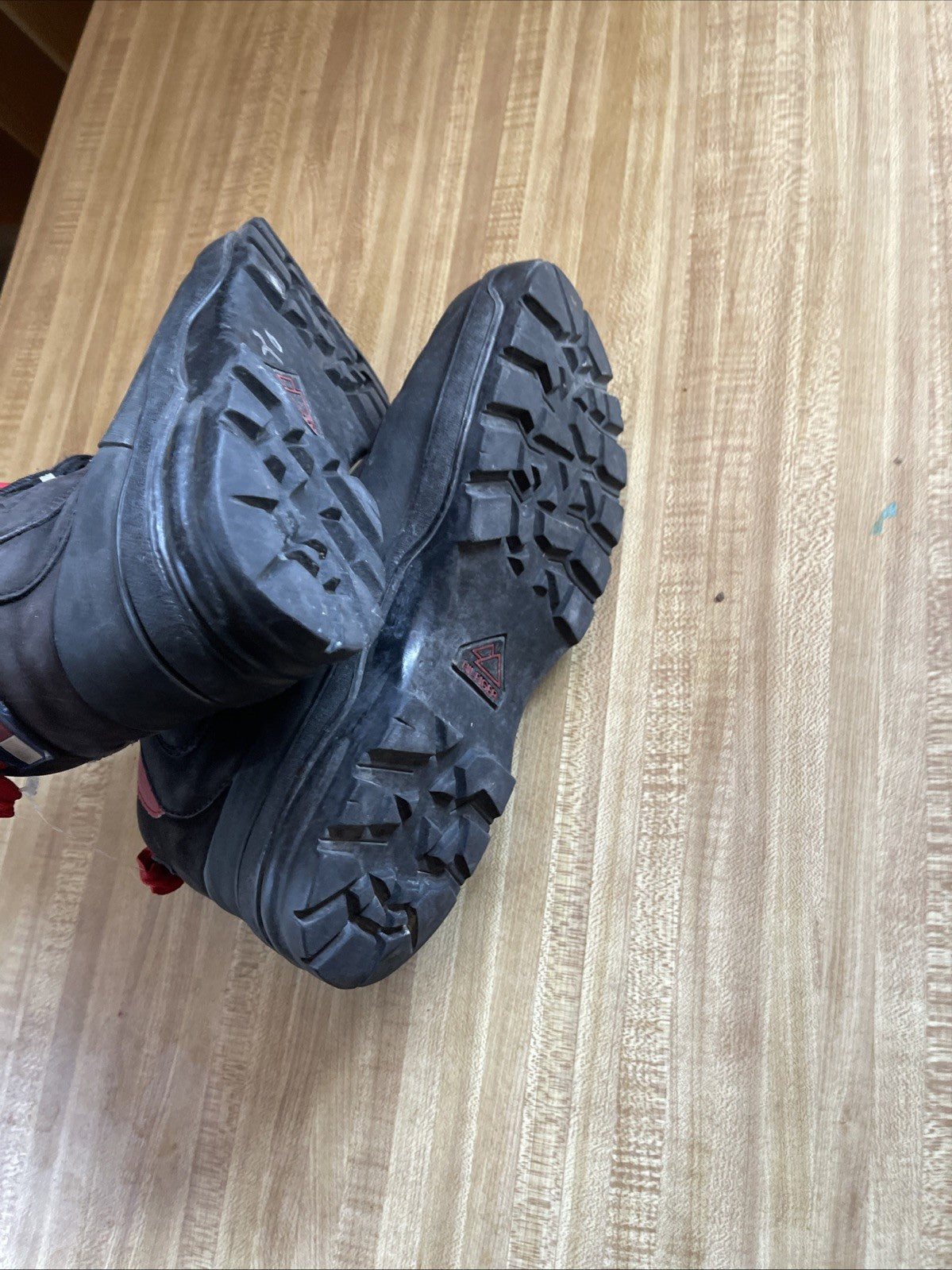 Tommy Hilfiger Boots 13