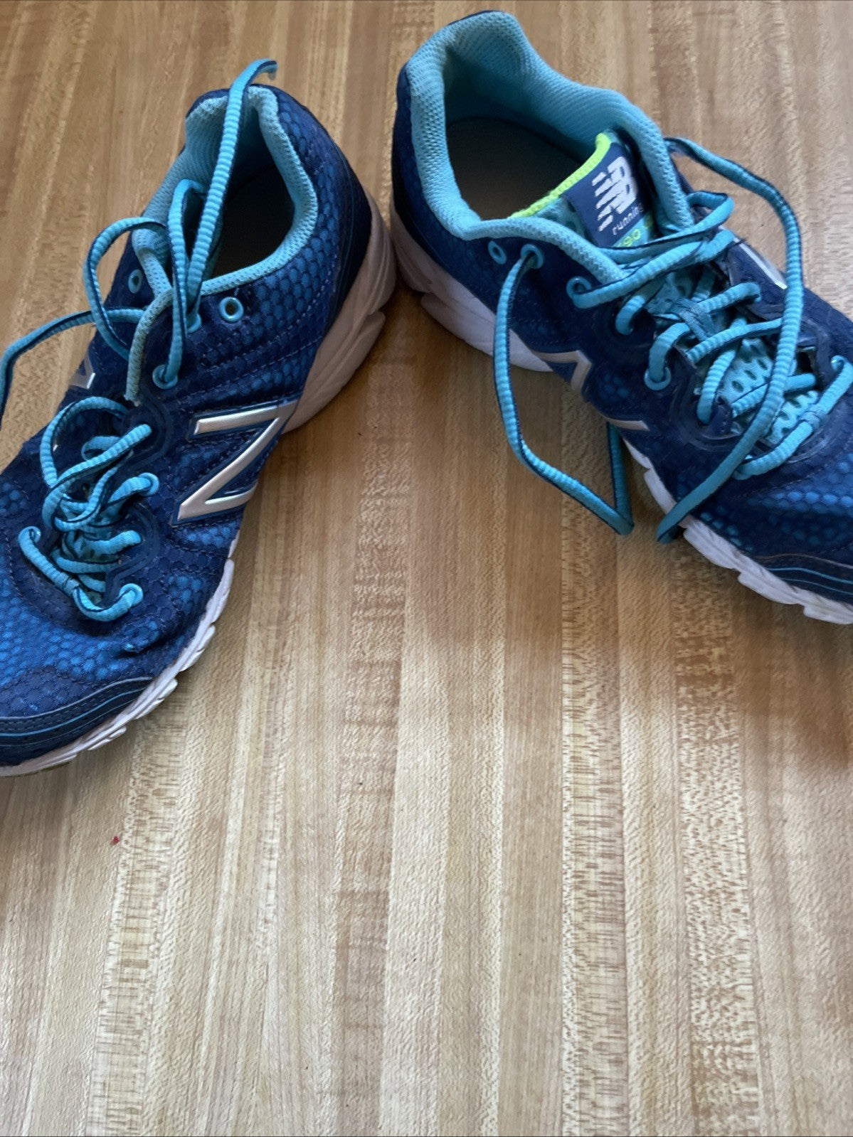 New Balance 590v2 Size 6.5