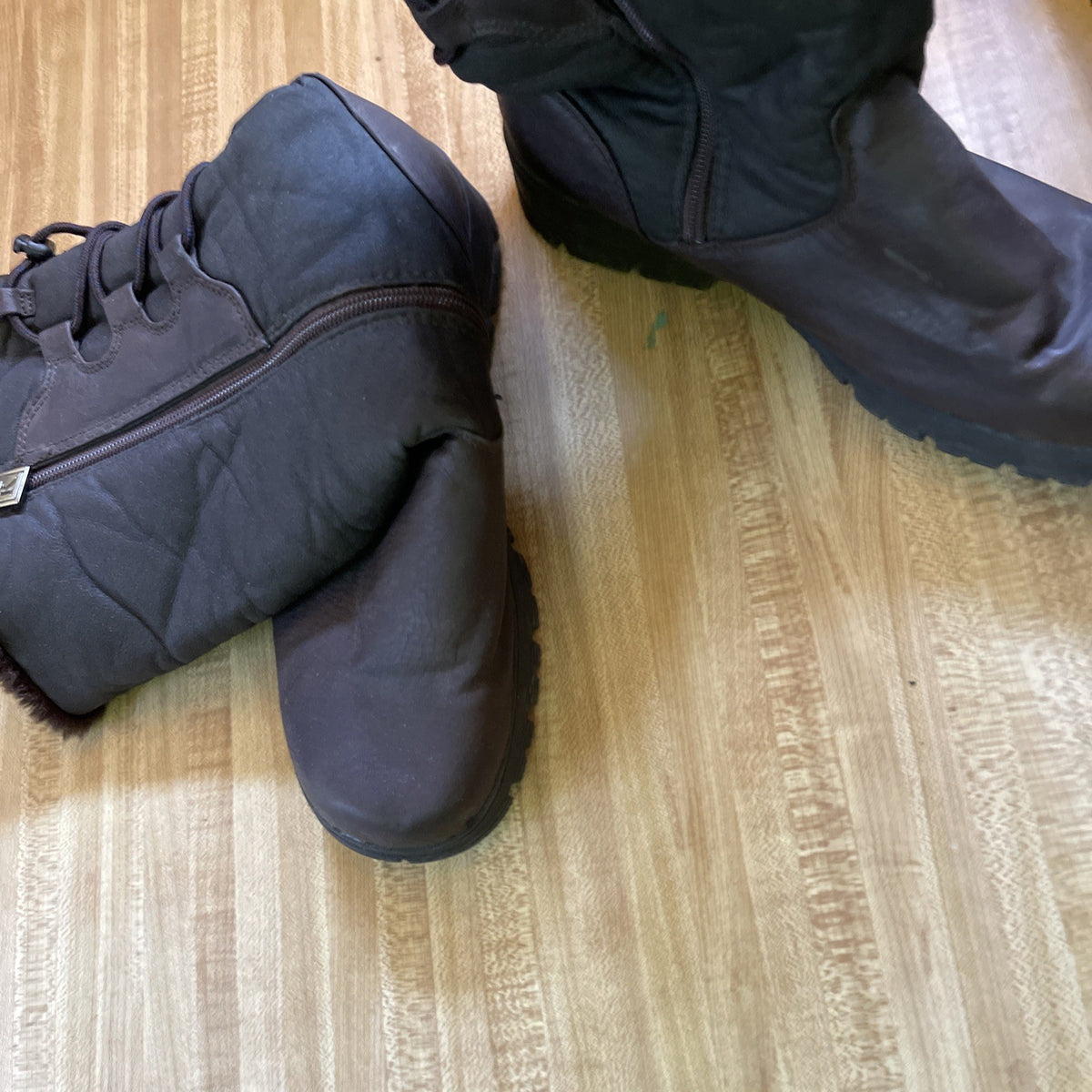 Khombu Snow Boots 10