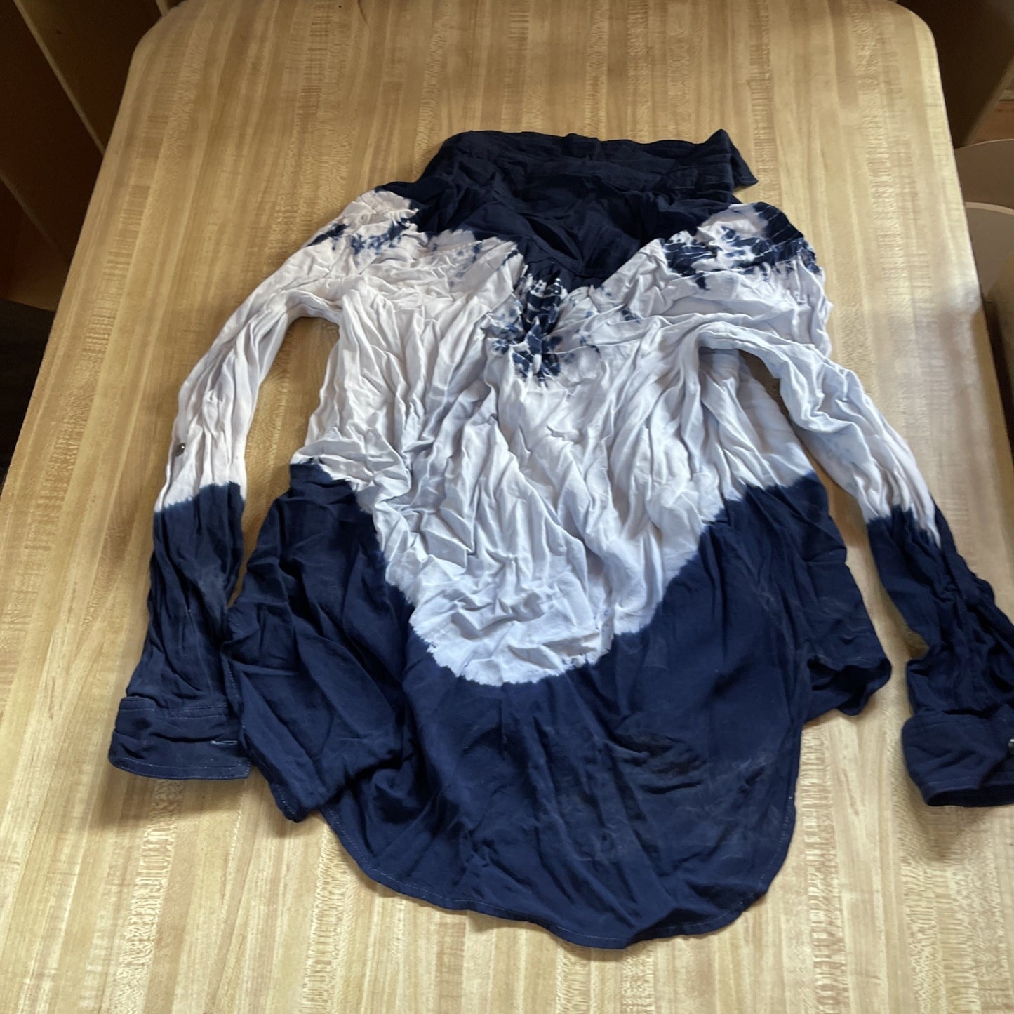 Rock & Republic Top Medium Button Up 