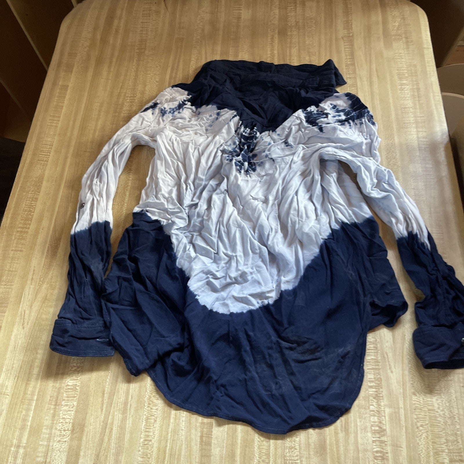 Rock & Republic Top Medium Button Up 