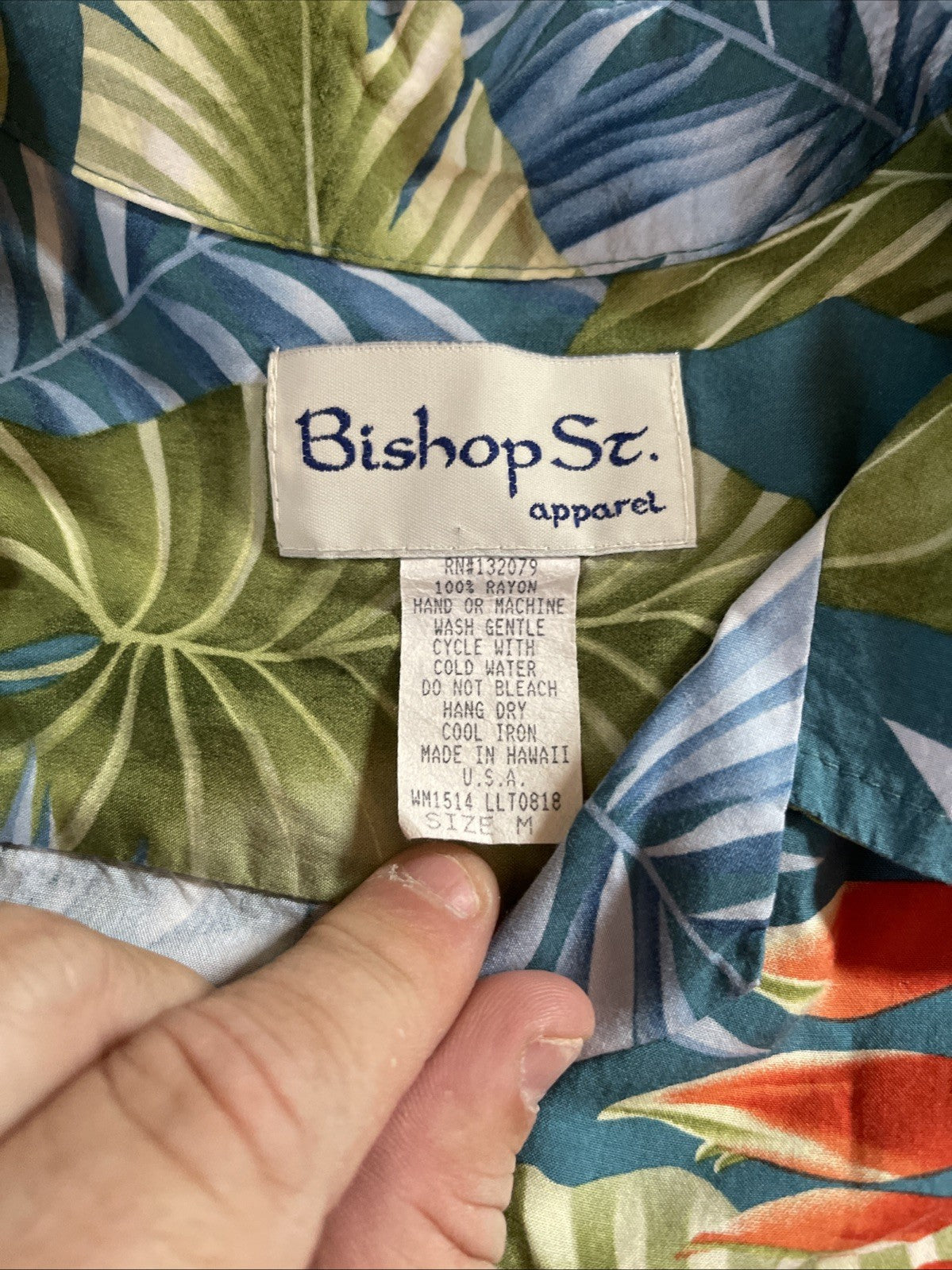 Vintage Bishop St Apparel Hawaiian Shirt Medium 