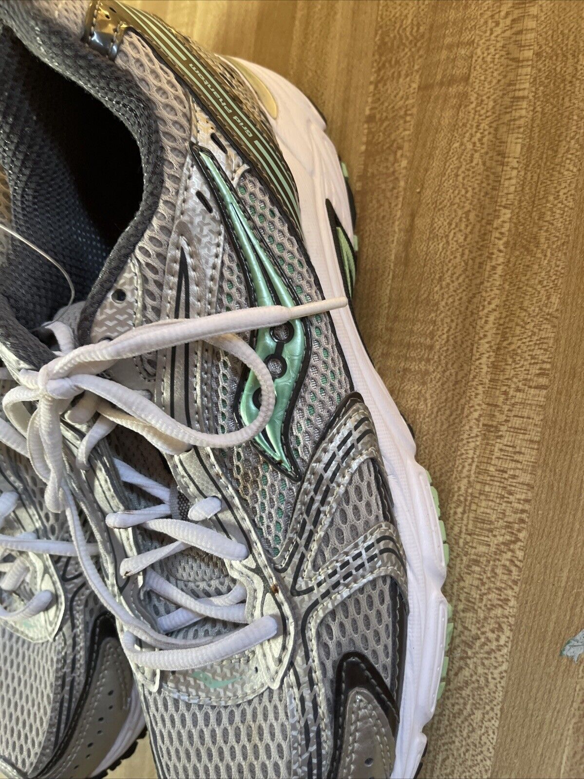 Saucony Grid Phantom Women’s 10 No Insoles