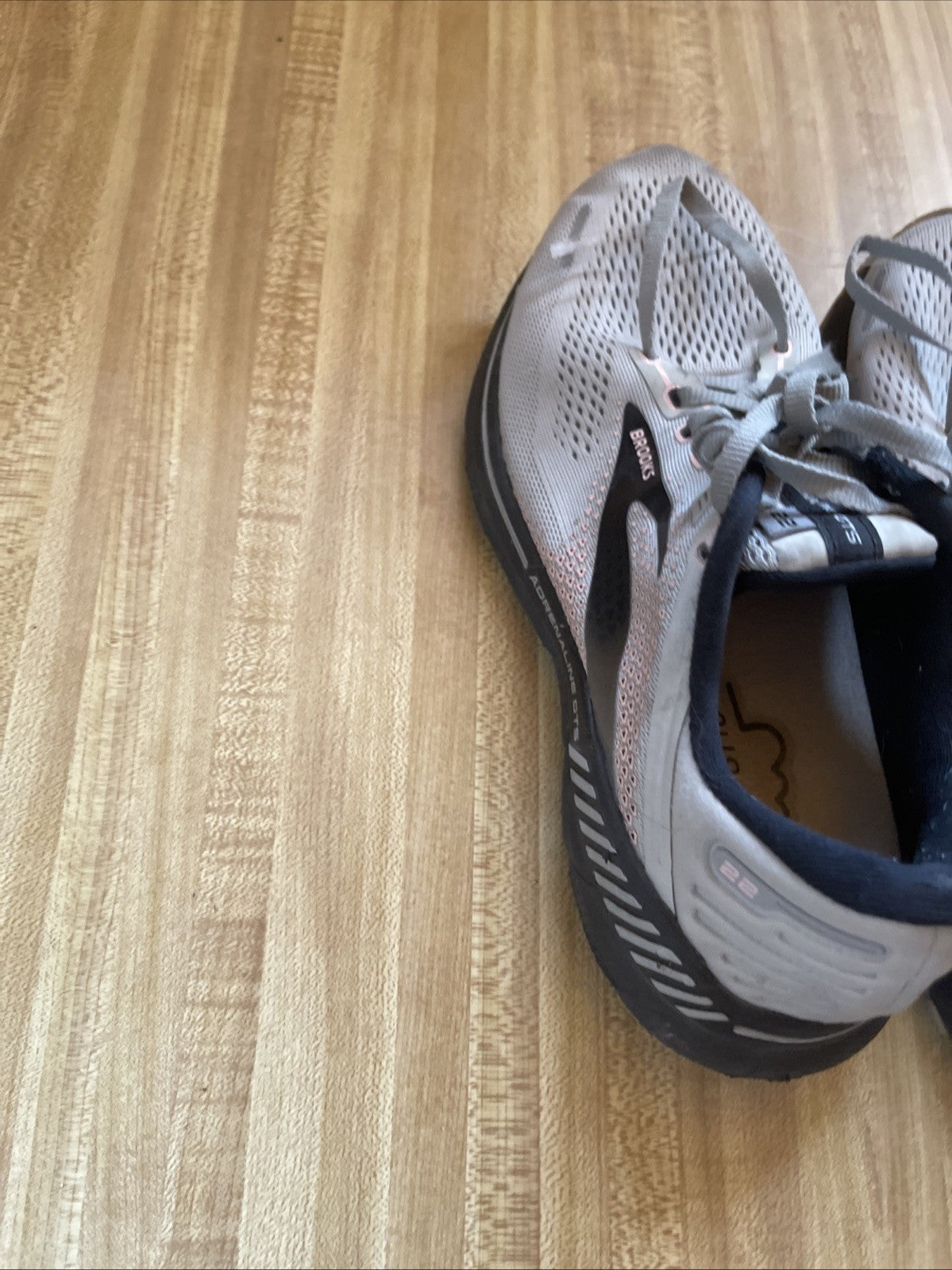 Brooks Adrenaline GTS 22 8 Wide