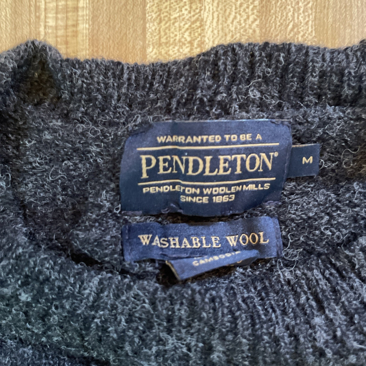 pendleton washable wool sweater Medium