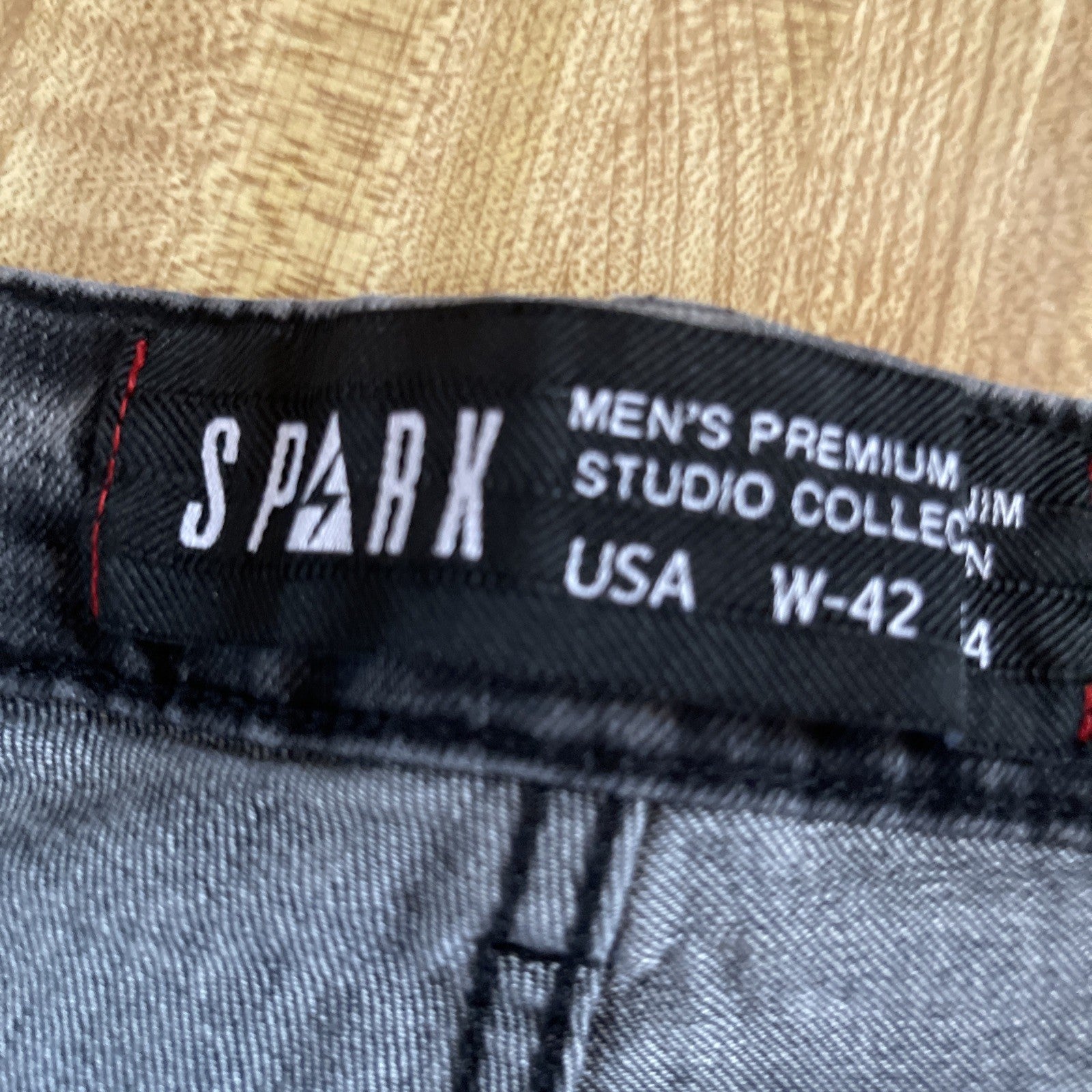Spark Jeans 42/34 Distressed 