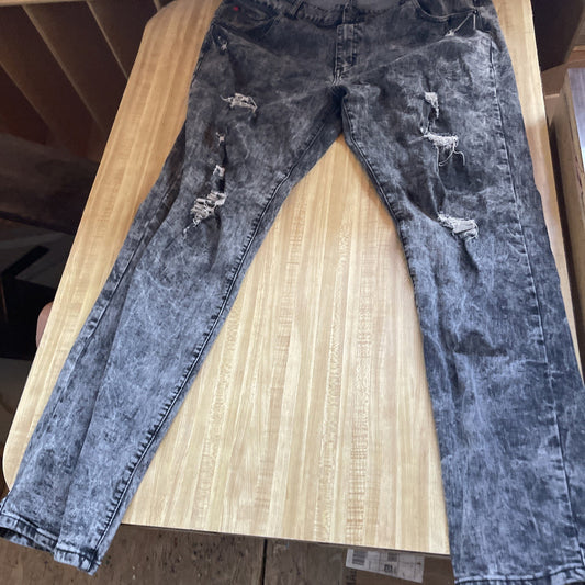 Spark Jeans 42/34 Distressed 