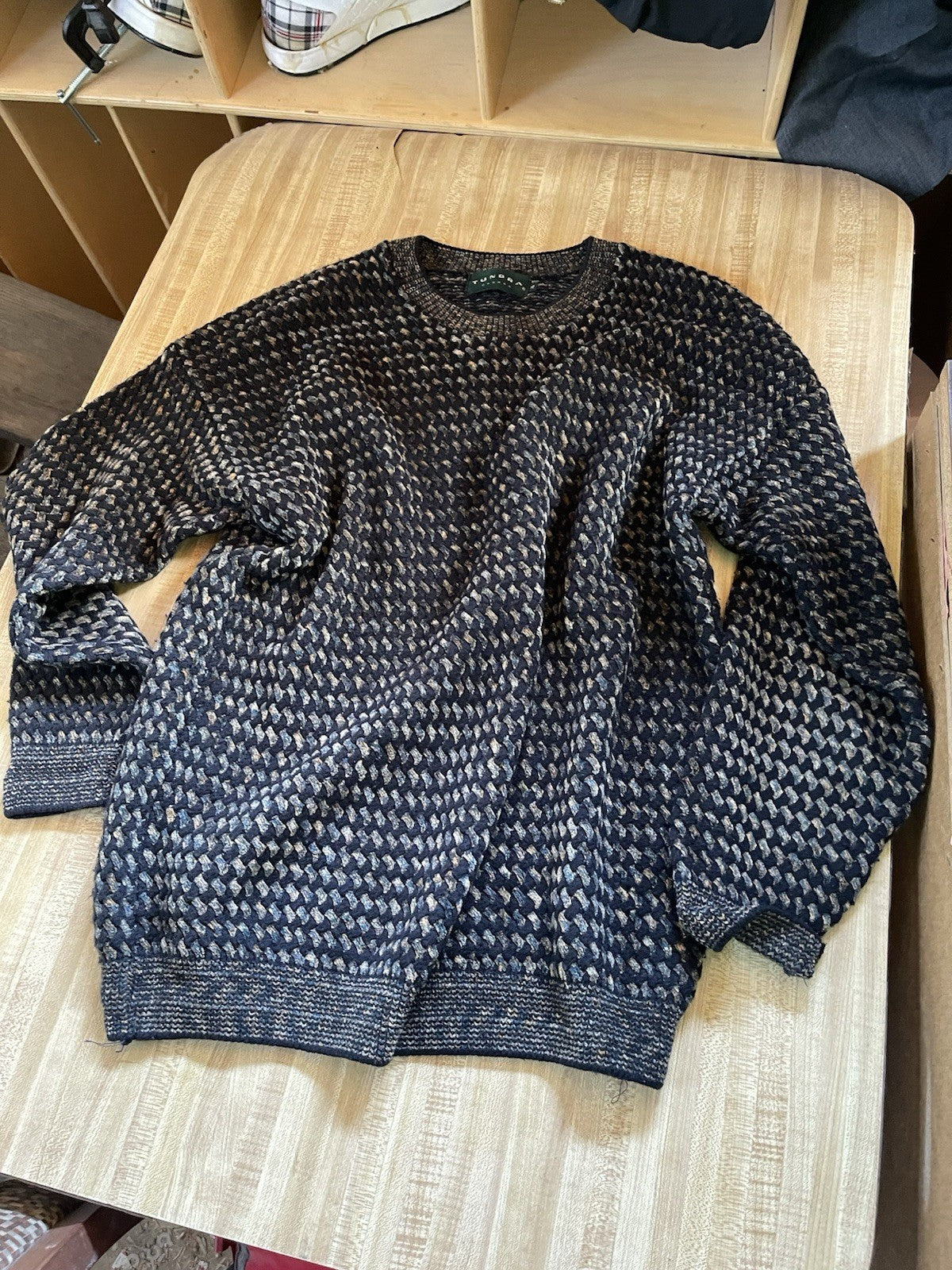 Vintage Tundra Sweater XL