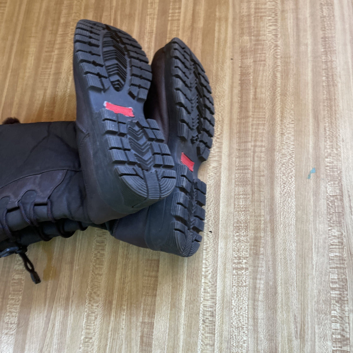 Khombu Snow Boots 10